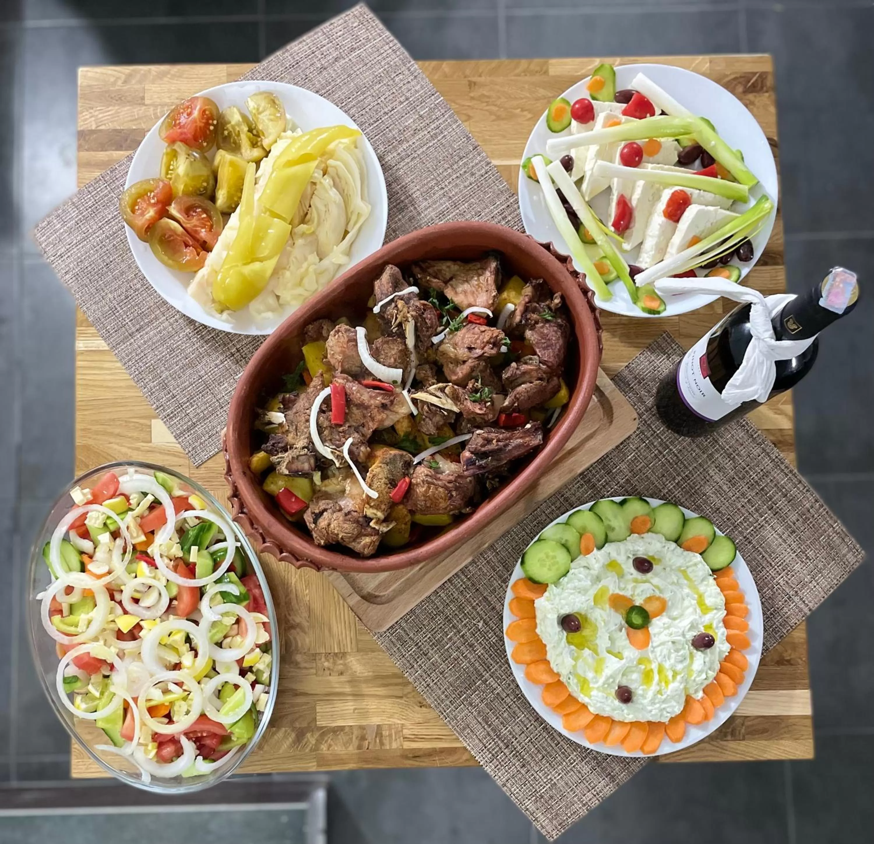 Food in GRAND JNK Boutique Hotel