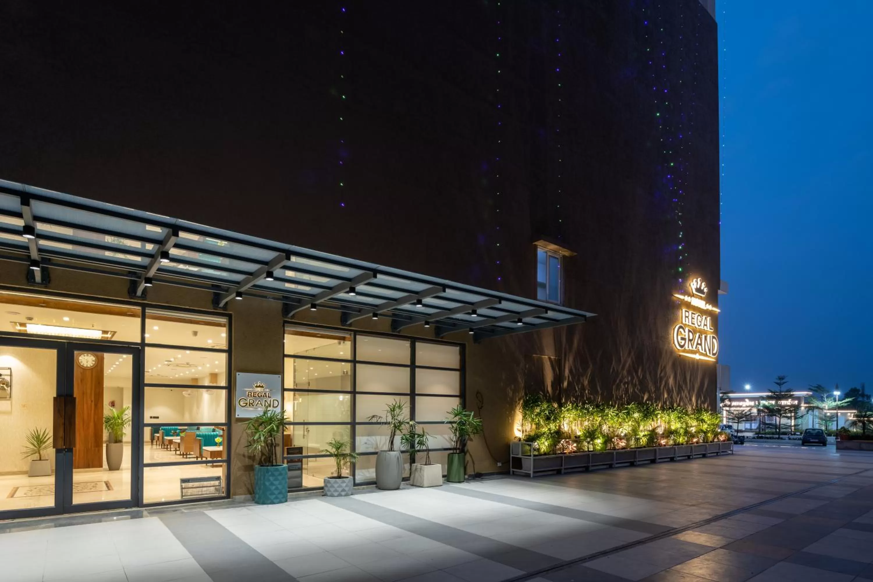 Facade/entrance in Hotel Regal Grand
