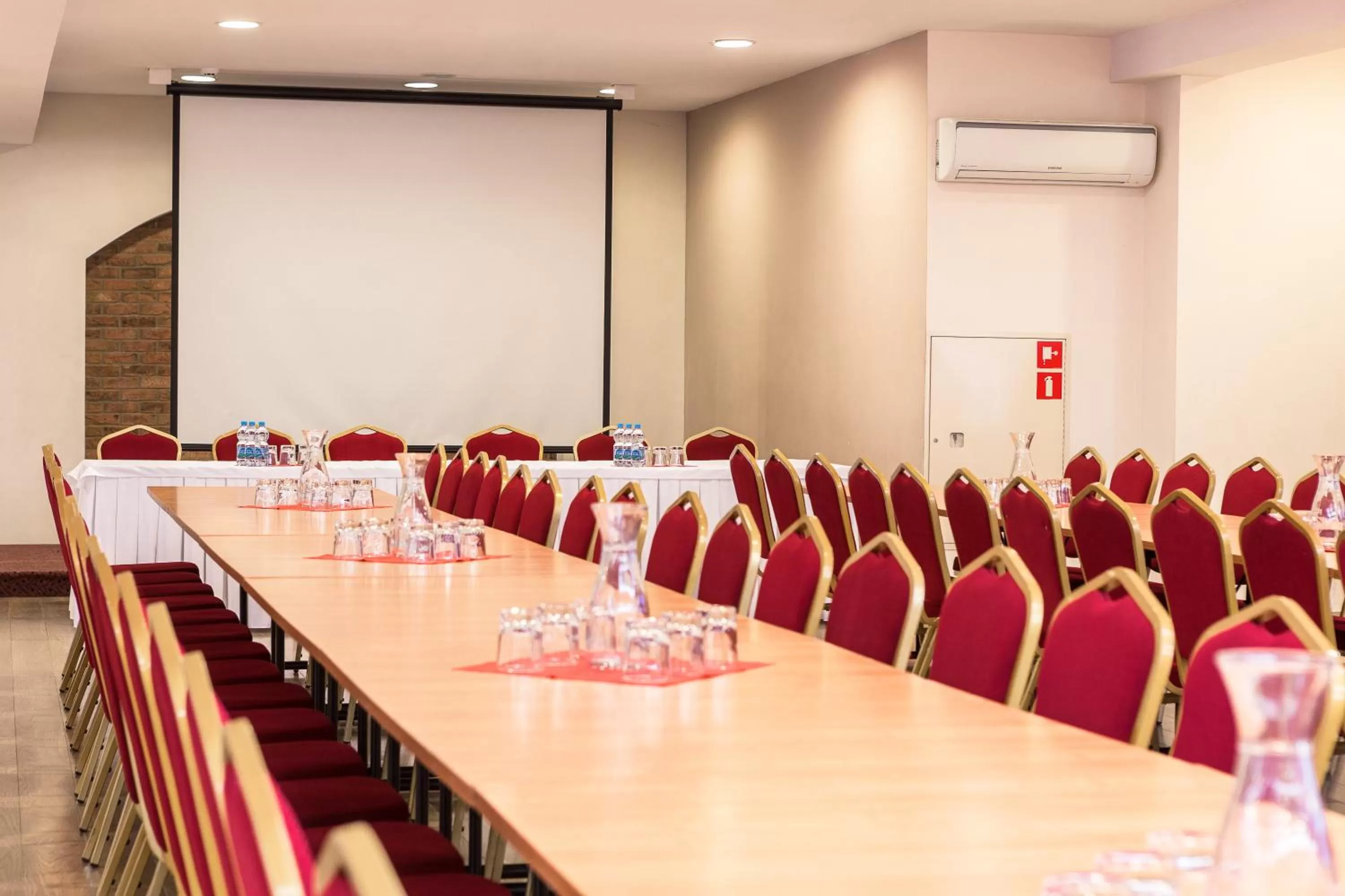 Business facilities in Hotel Przystanek Torun