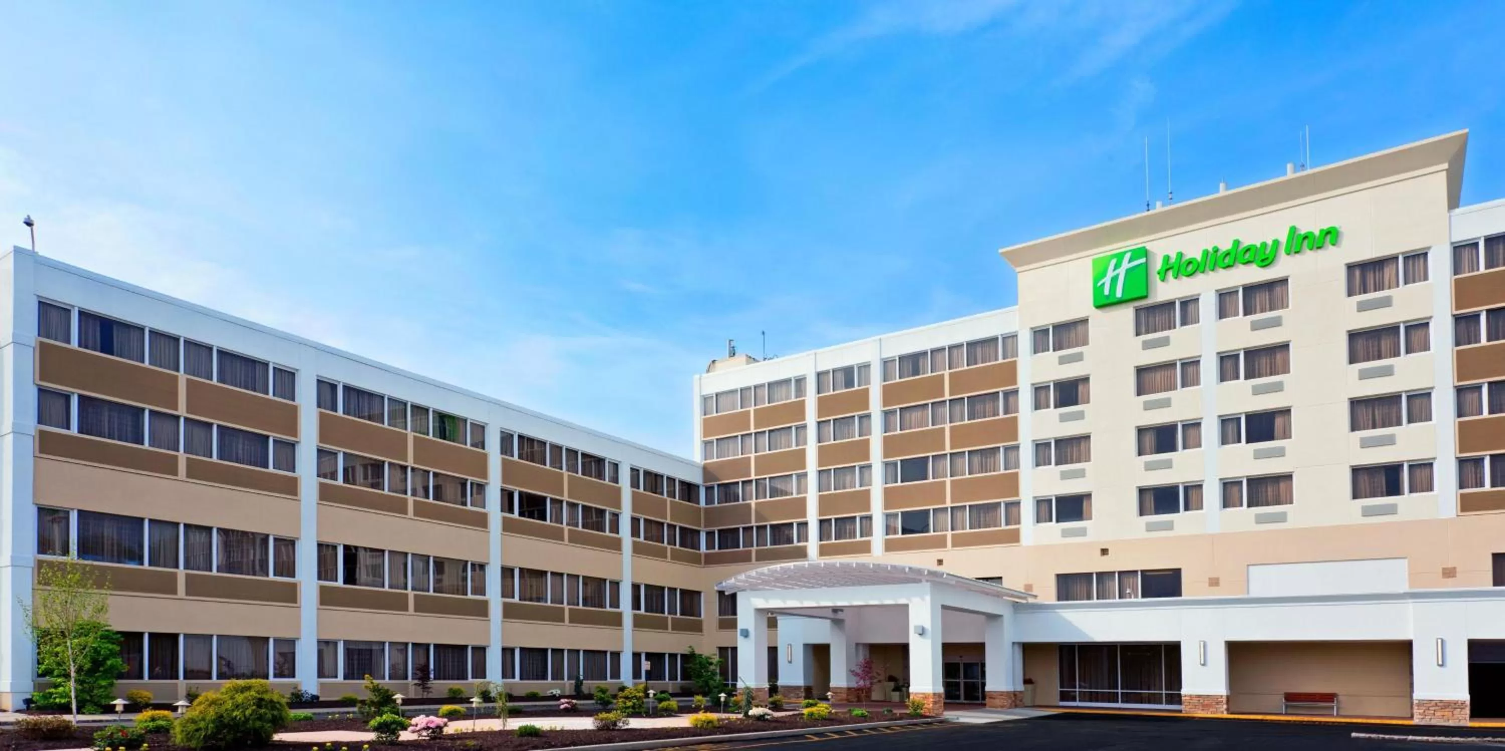 Holiday Inn Clark - Newark by IHG