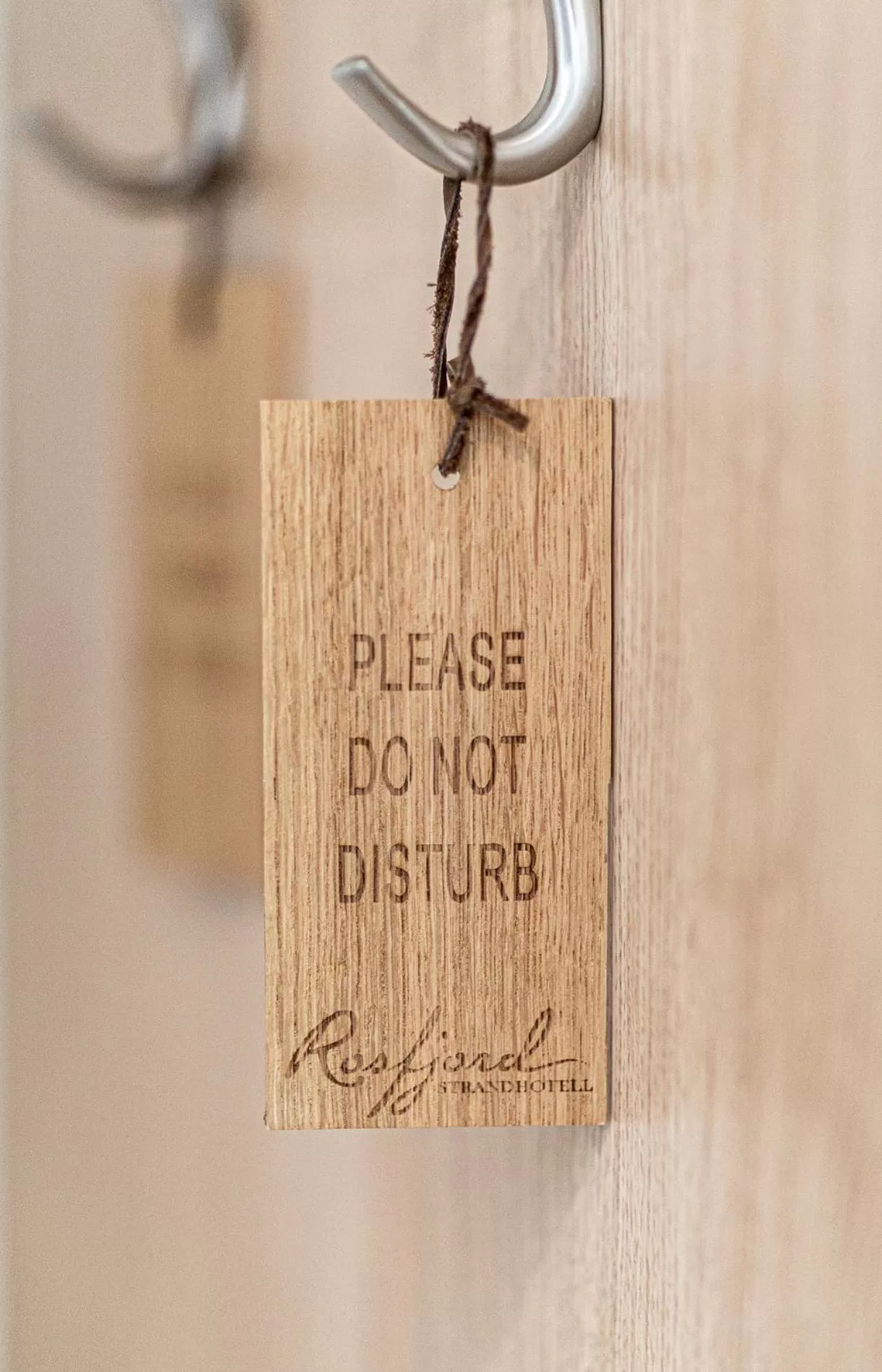 Text overlay in Rosfjord Strandhotel