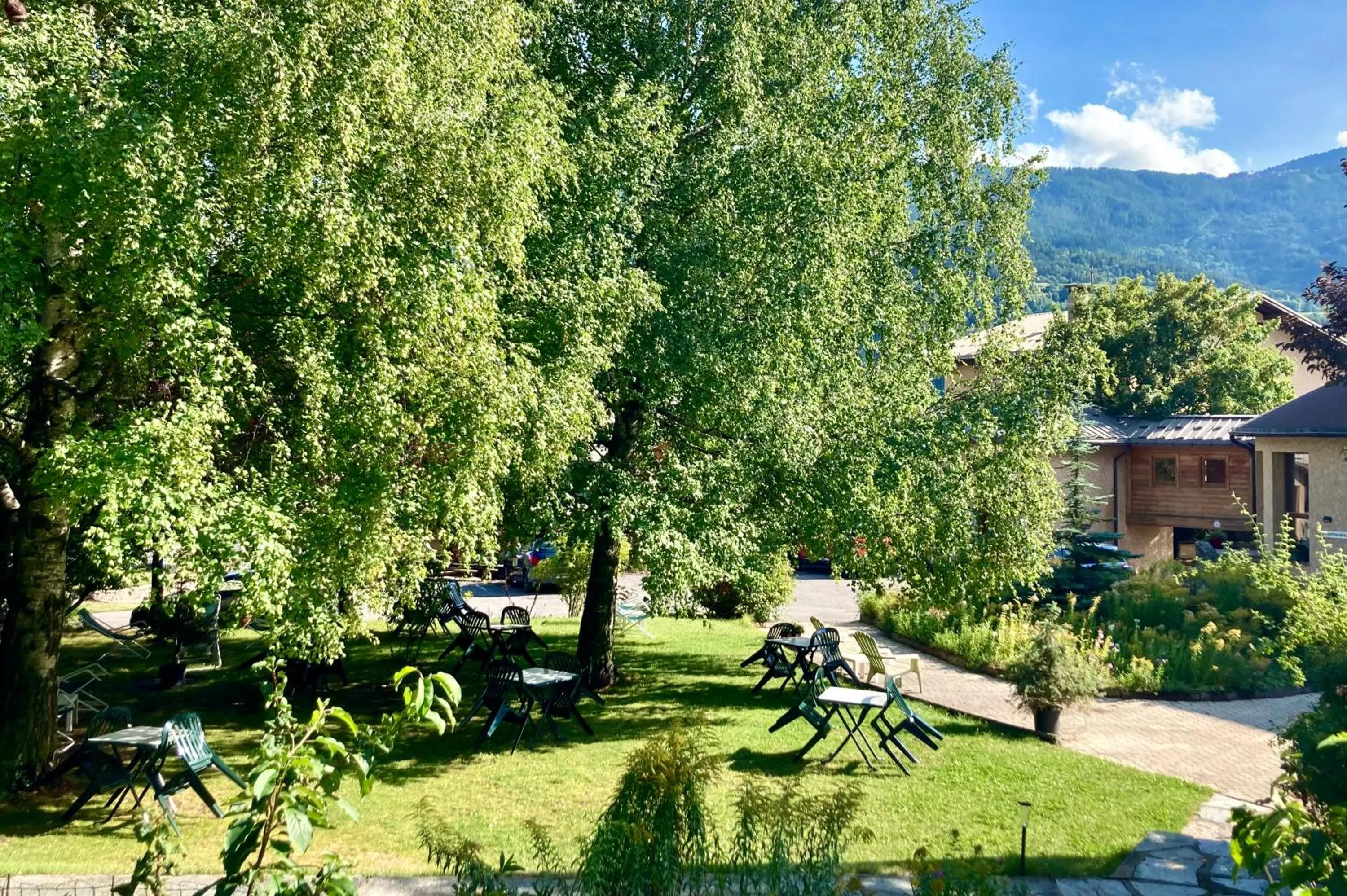 Patio in Le Catinat Fleuri
