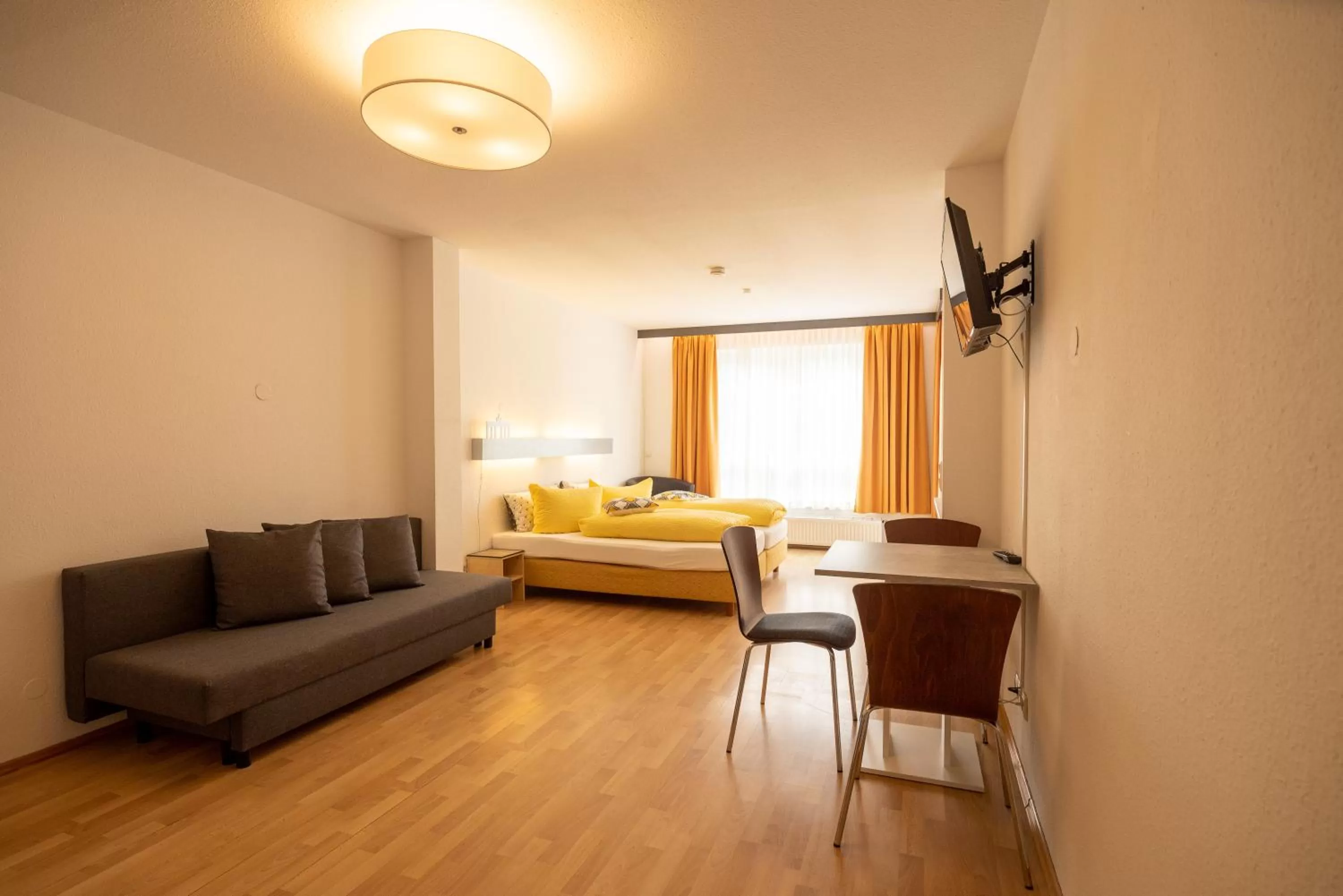 Photo of the whole room, Bed in Ford Apartment Bremen City Center