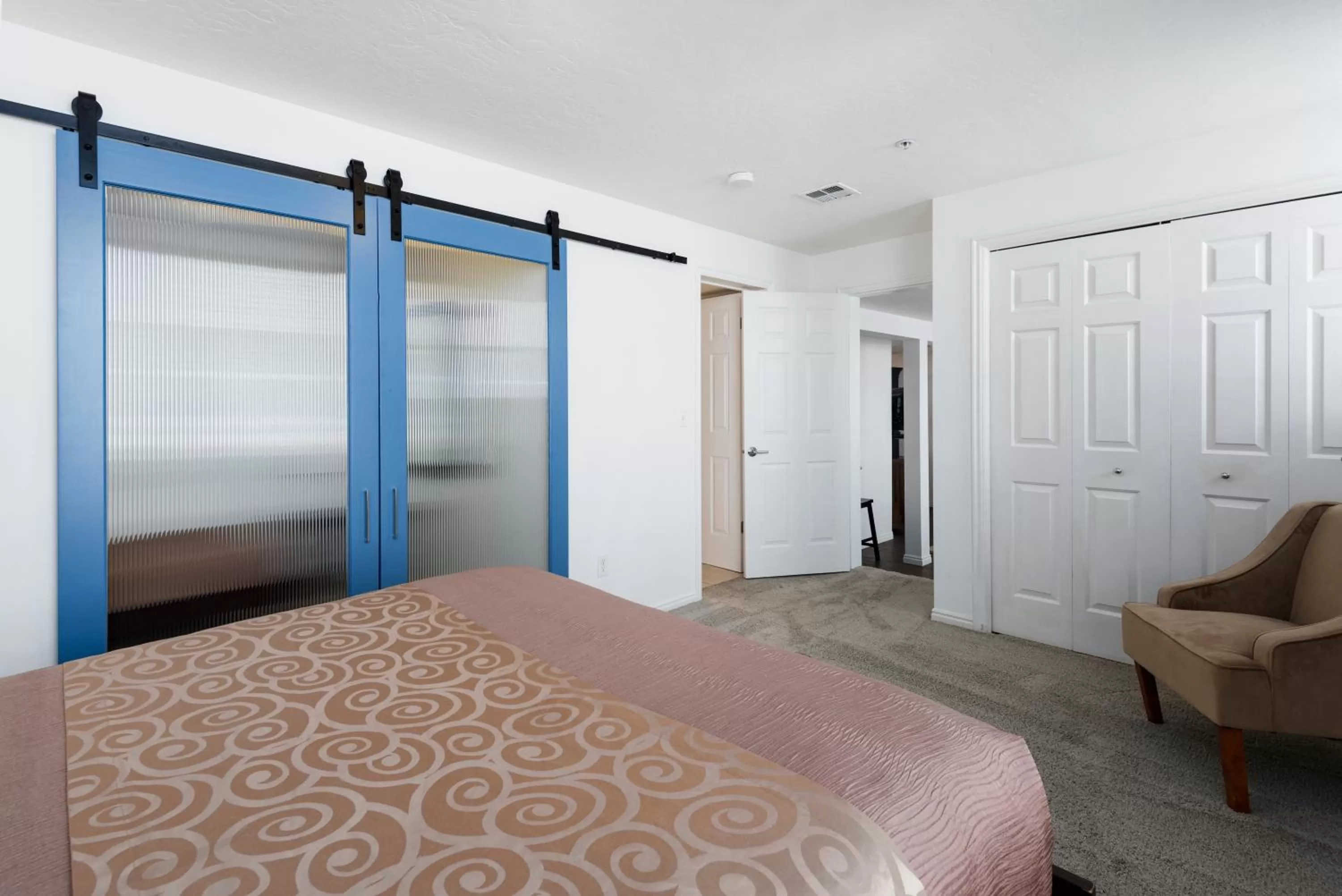 Bedroom, Bed in The Kimball at Temple Square