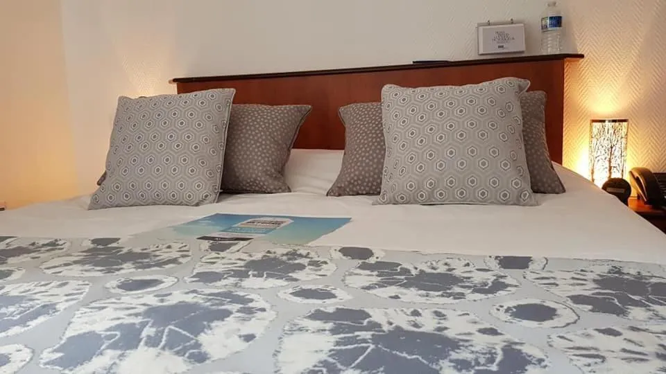 Bed in Contact Hotel Utah Beach Carentan