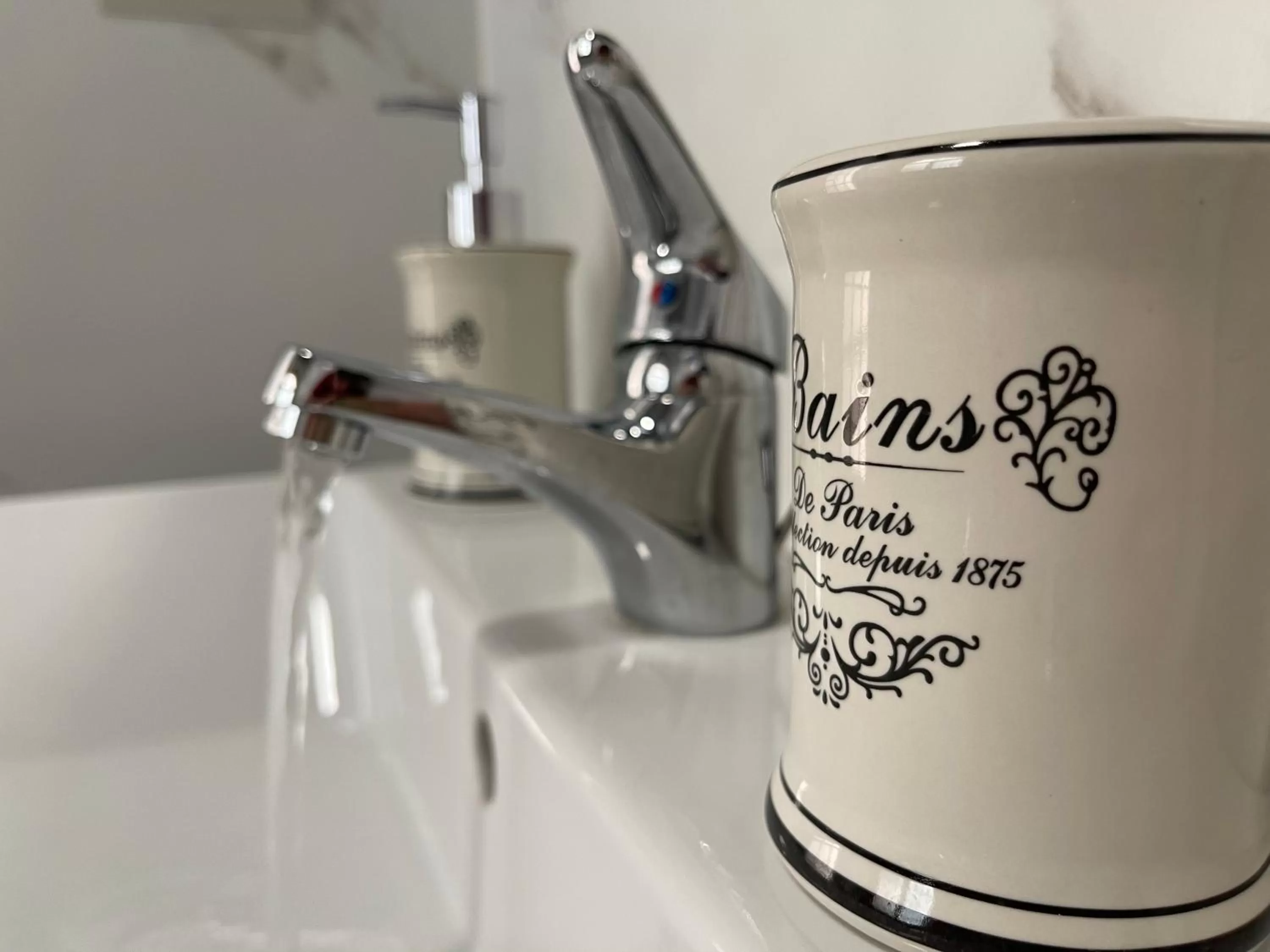 Bathroom in HOTEL VILA 15 - CENTER