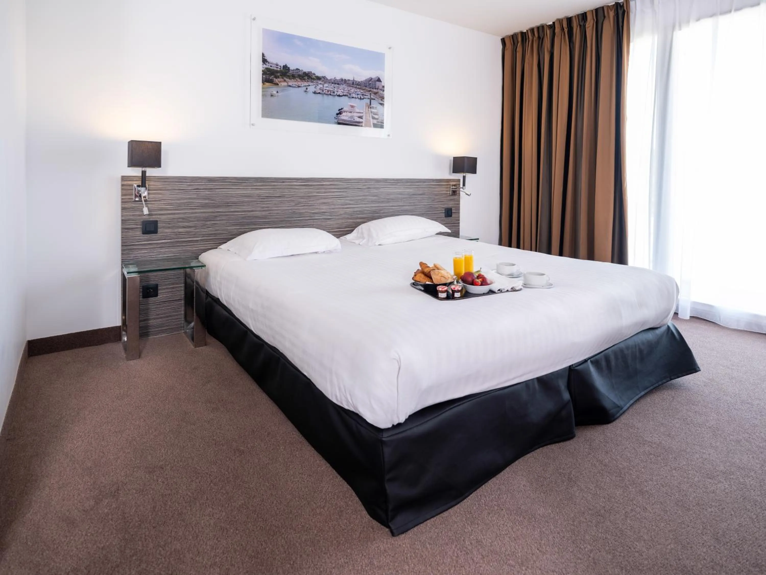 Bed in Golden Tulip La Baule Hotel and Residence