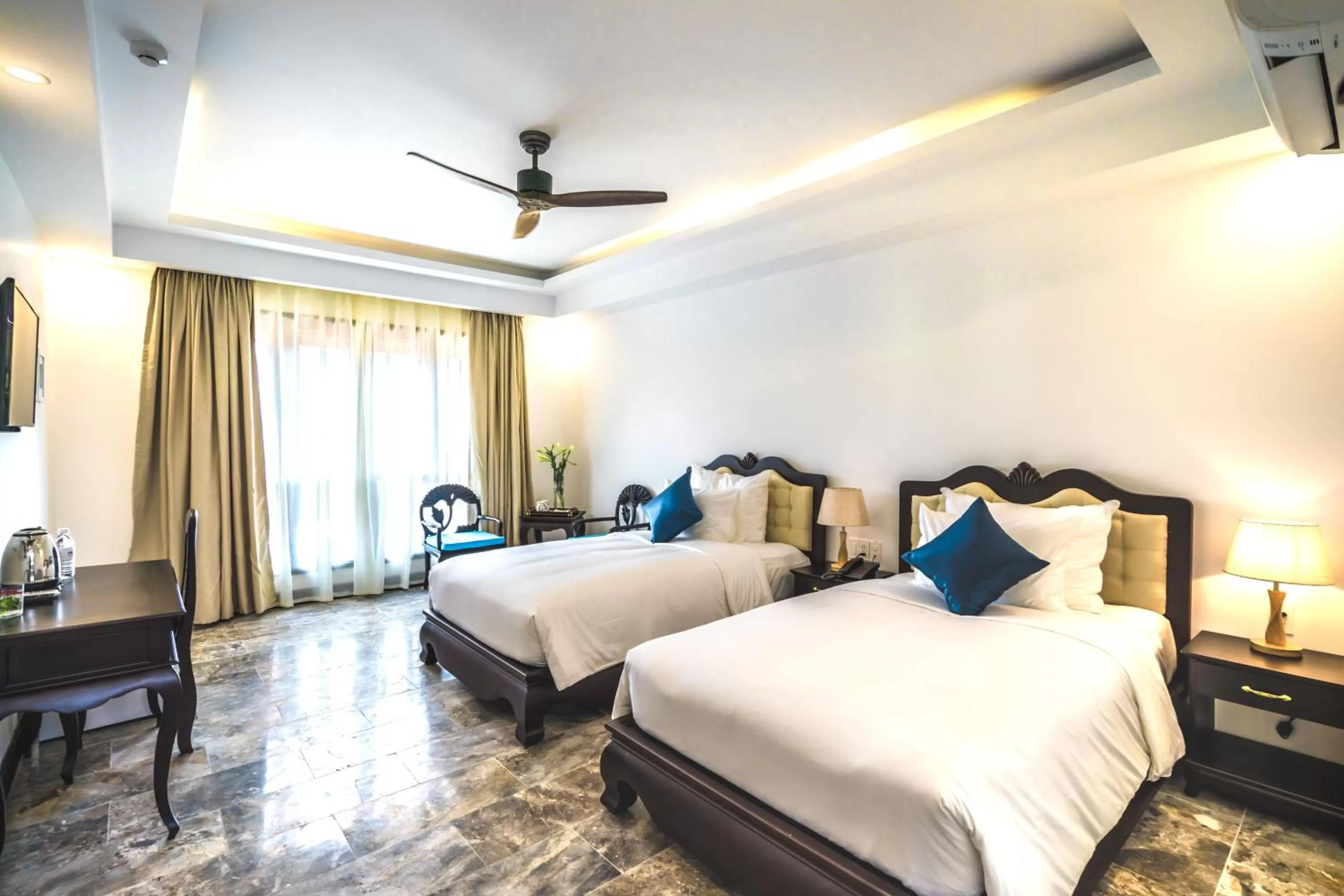 Photo of the whole room, Bed in Hoian Central Hotel