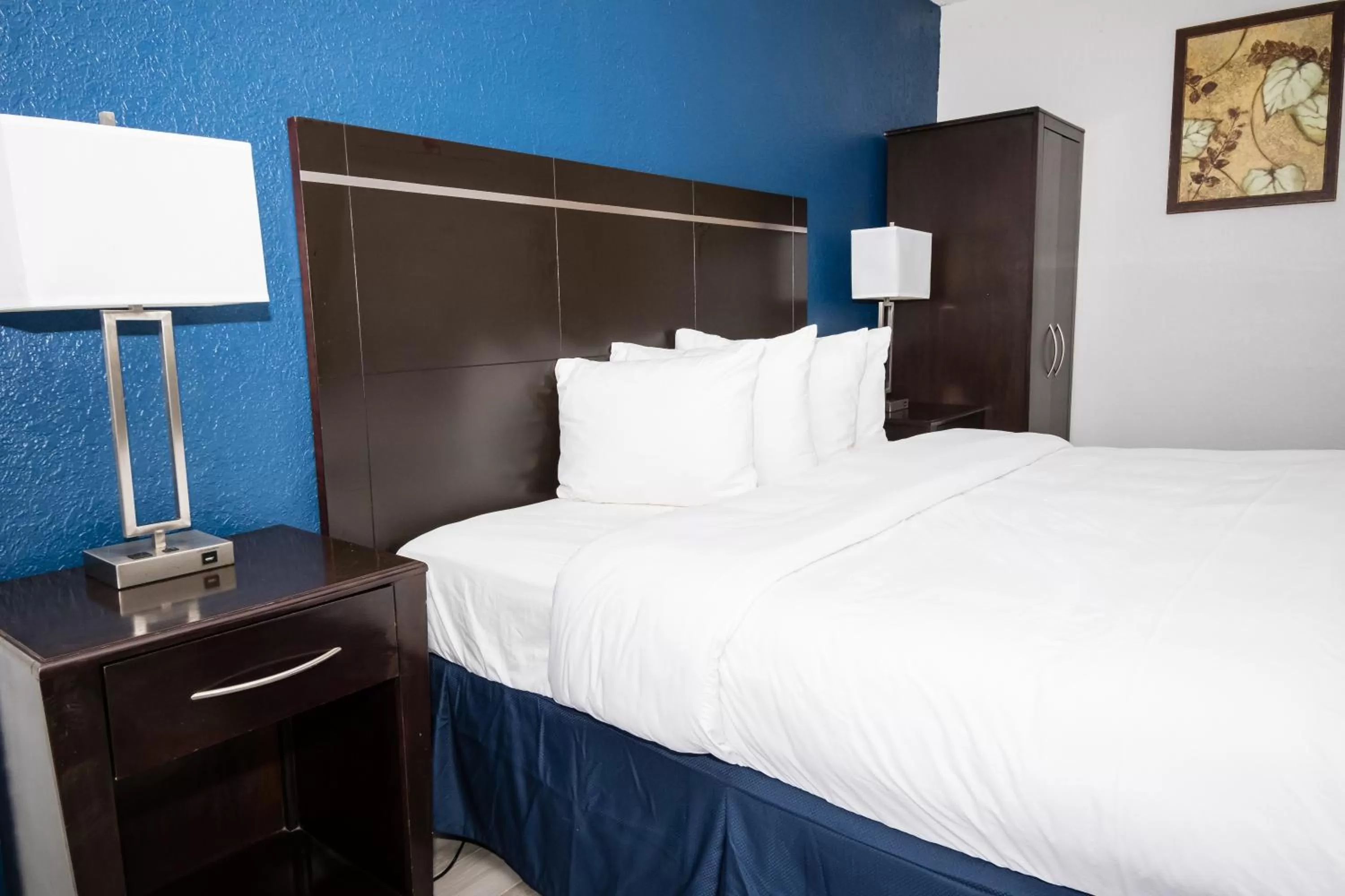Bed in Baymont by Wyndham Altamonte Springs