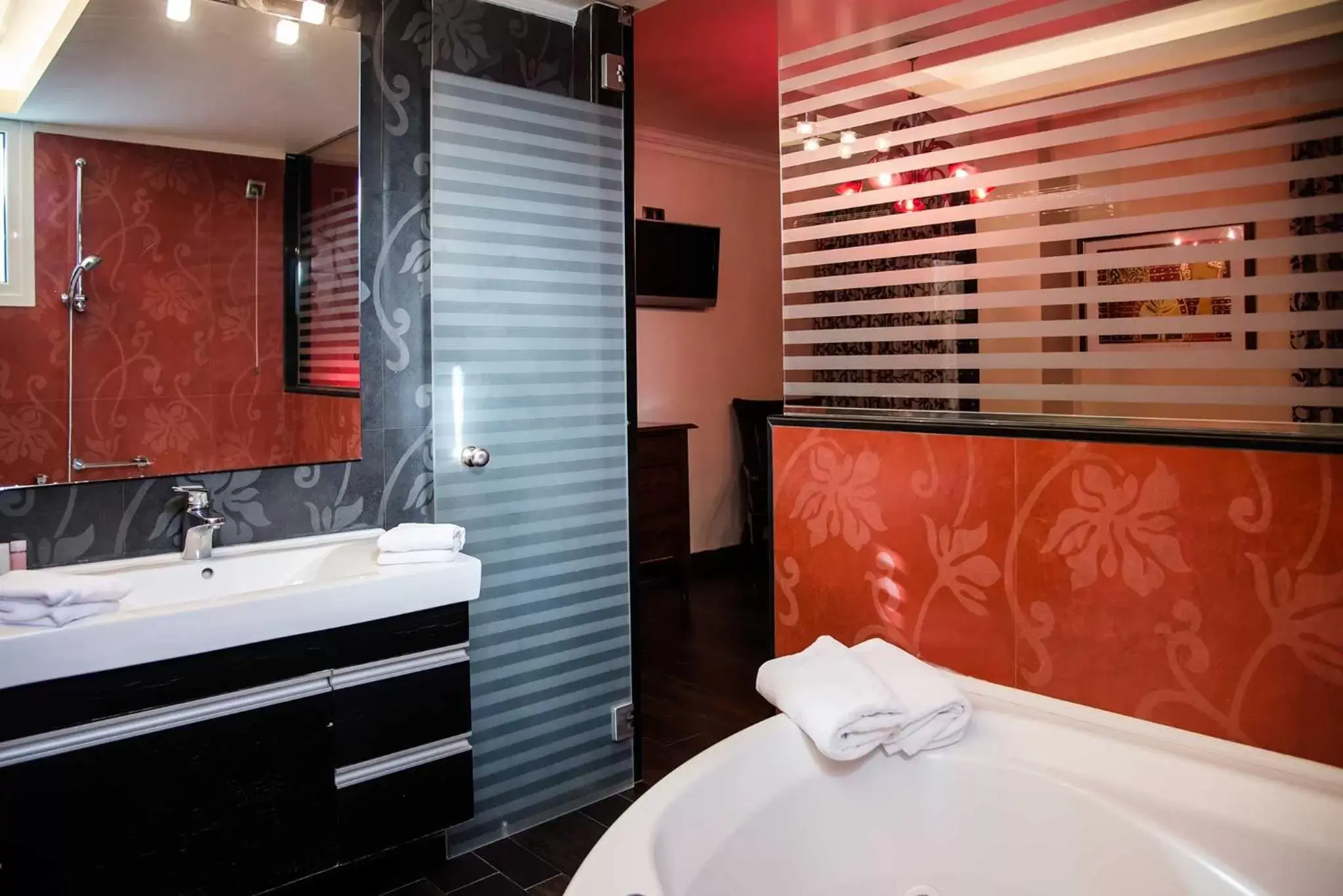 Deluxe Double Room - single occupancy in Hotel Maroussi Deluxe Double Room - single occupancy in Hotel Maroussi