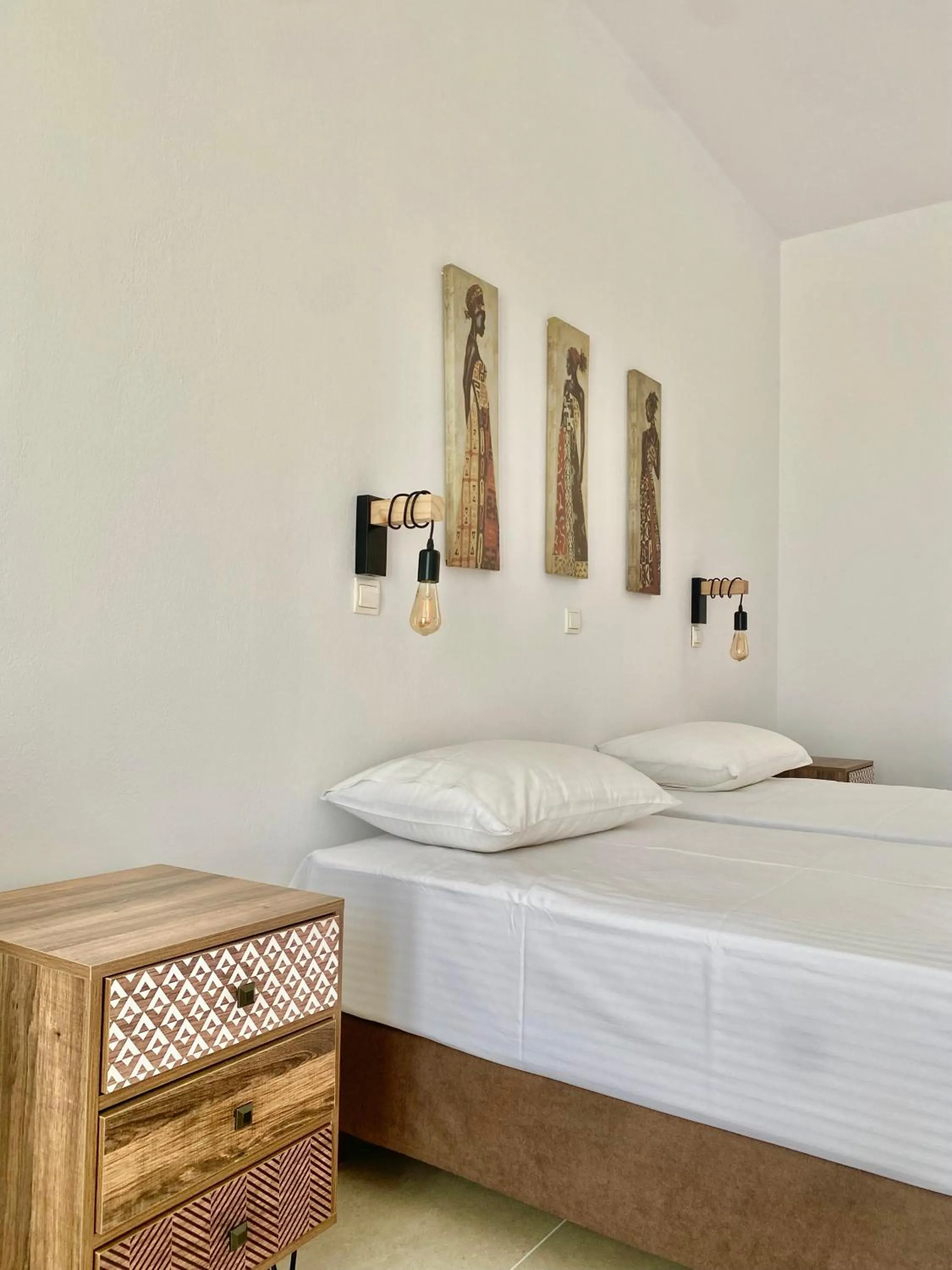 Bedroom, Bed in Fikas Hotel