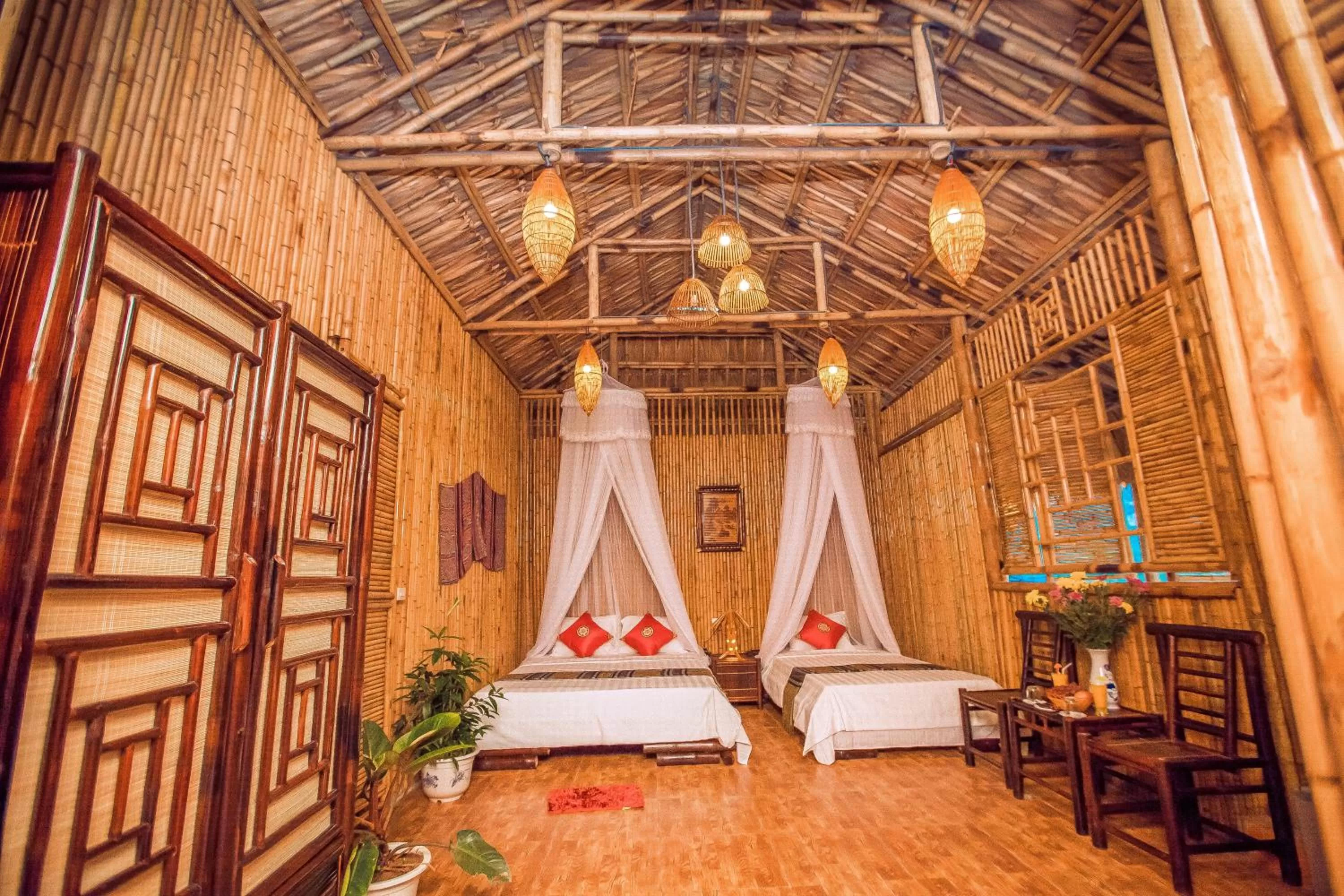 Photo of the whole room, Bed in Tam Coc Rice Fields Resort