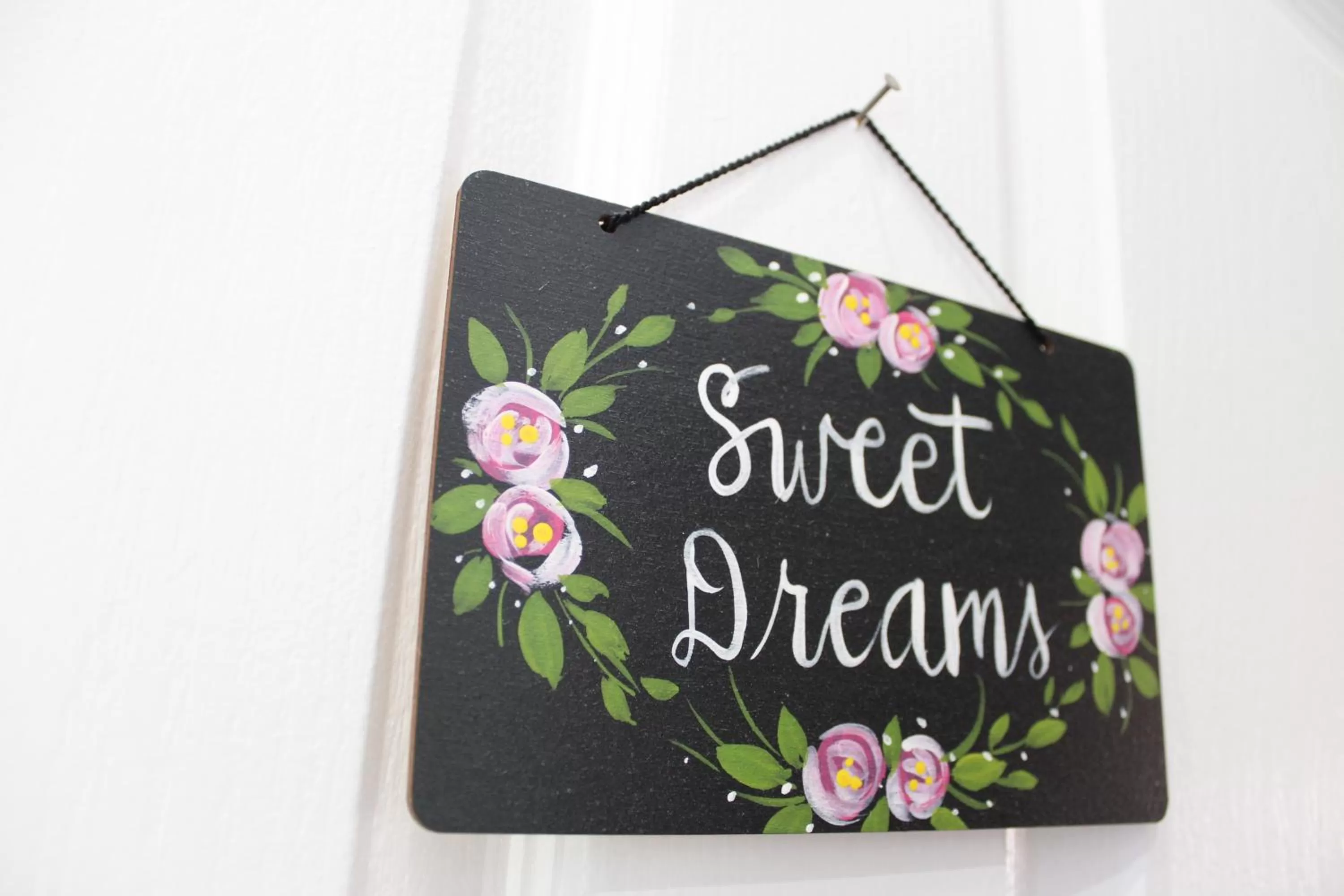 Property logo or sign in Sweet Dreams B&B LA