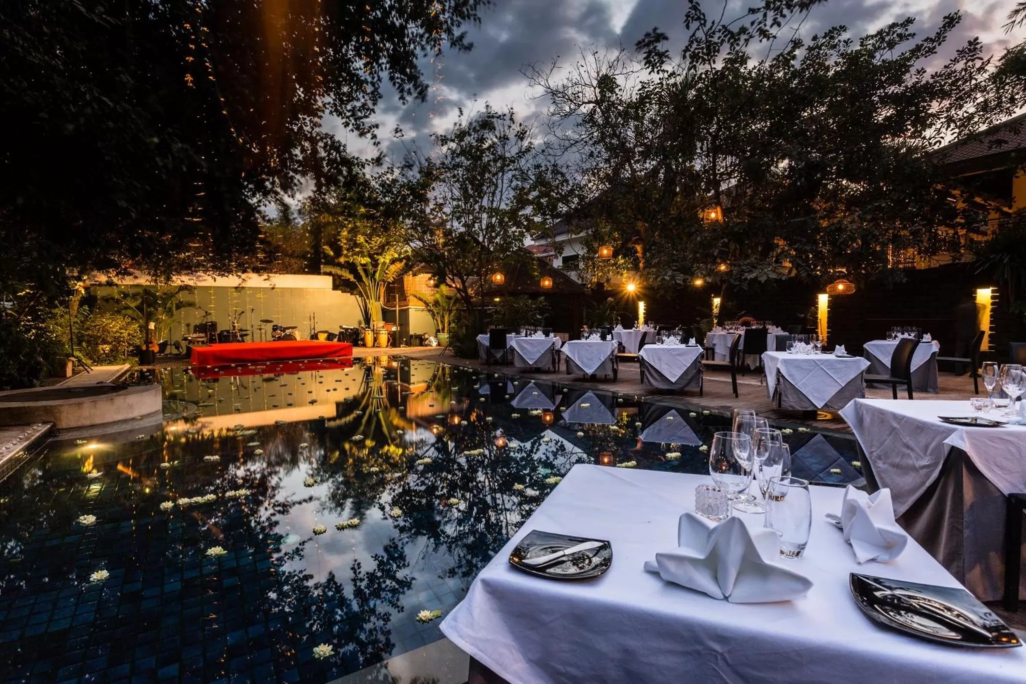 Dinner in Heritage Suites Hotel