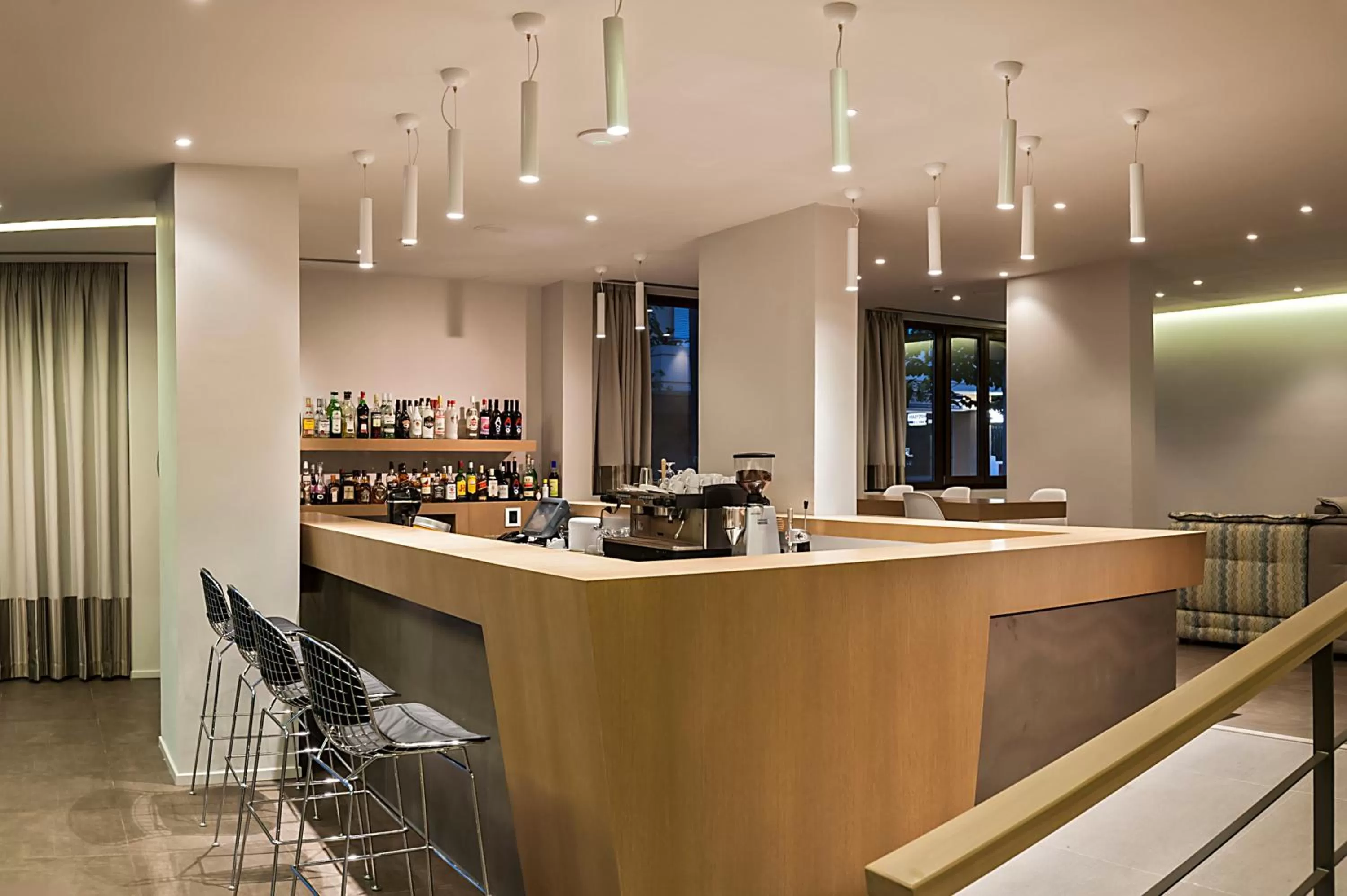 Restaurant/places to eat in Kriti Hotel