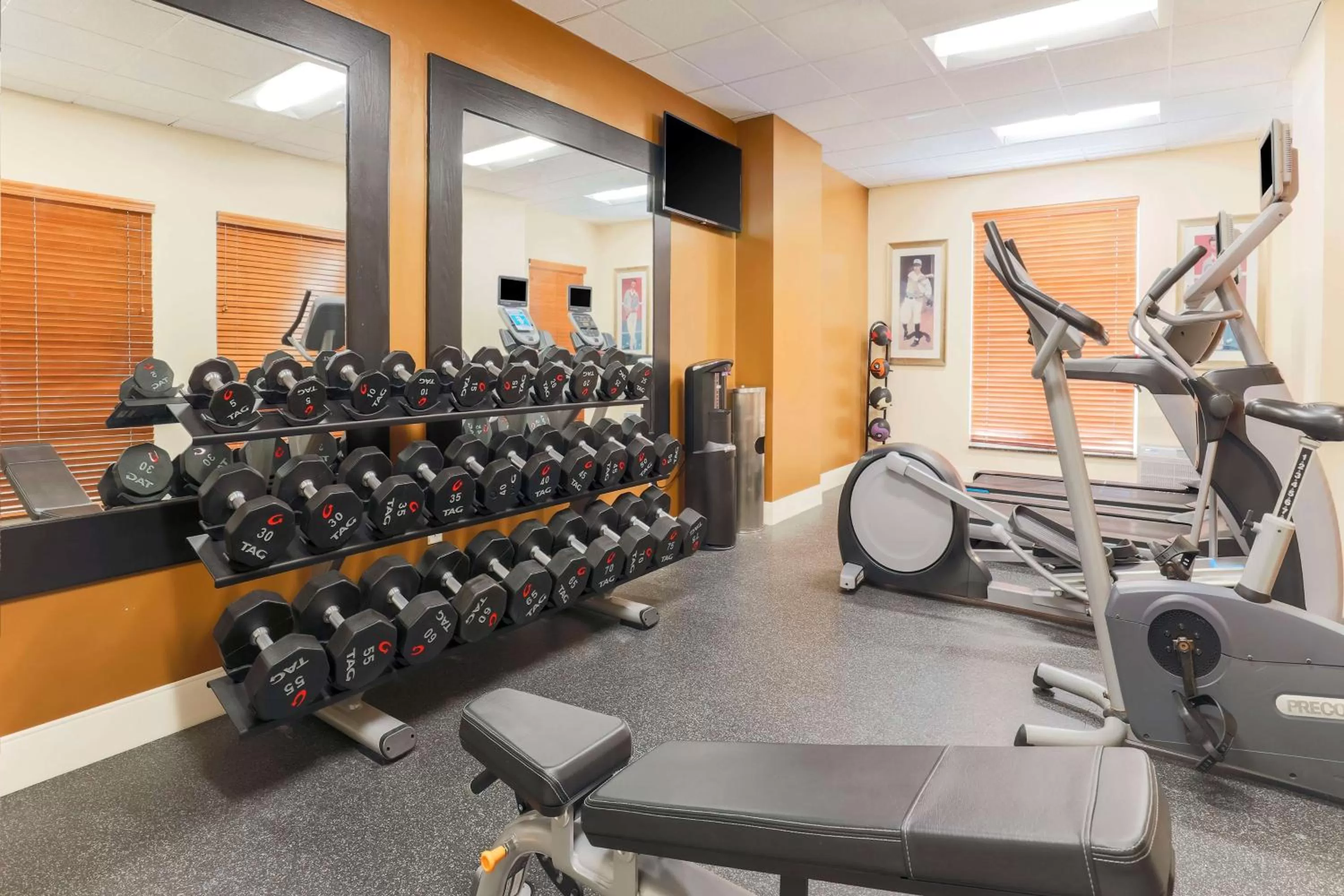 Fitness centre/facilities in Hilton Garden Inn Reno