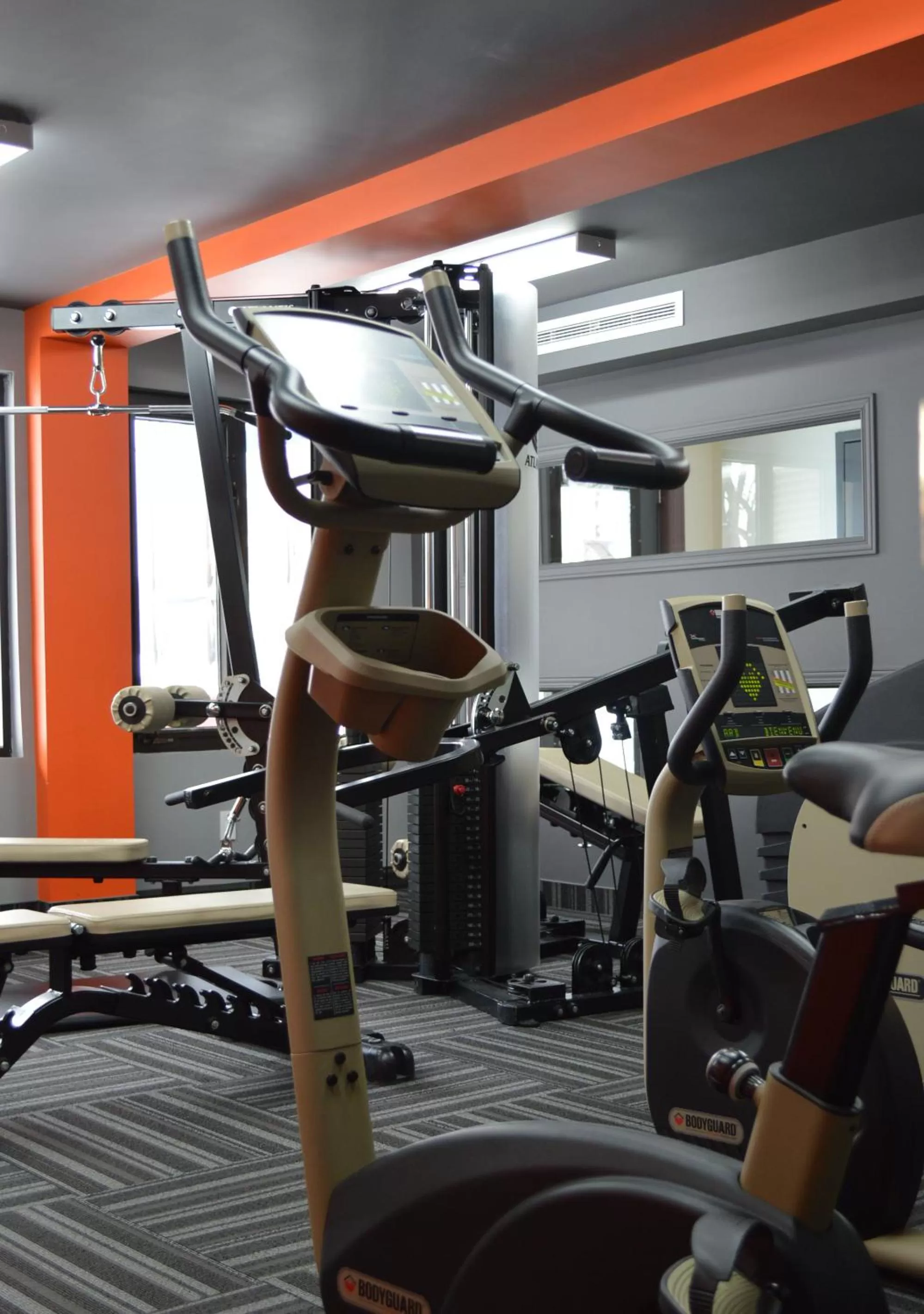 Fitness centre/facilities in Hôtel Baker