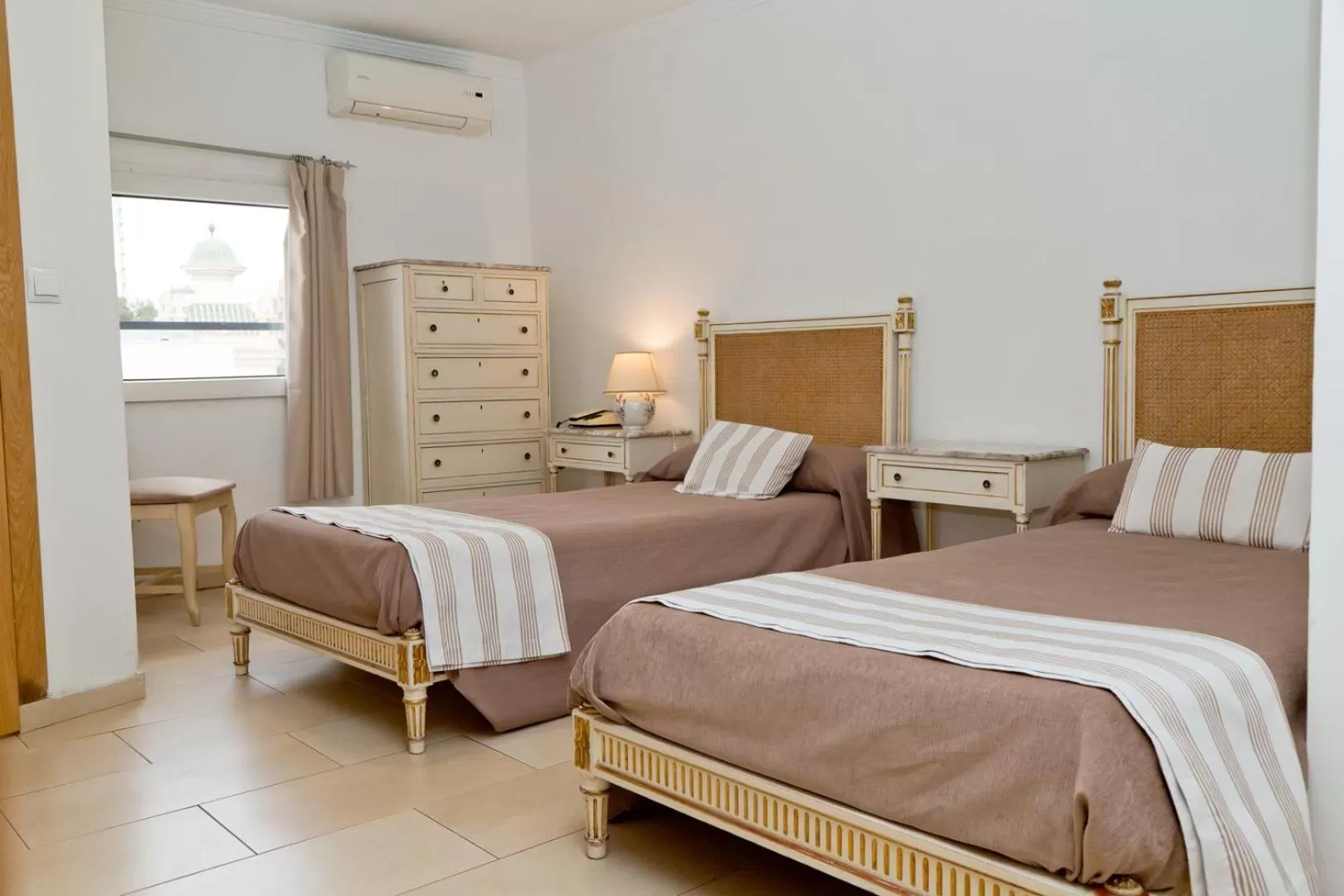 Bedroom, Bed in Hotel Marítimo Urban