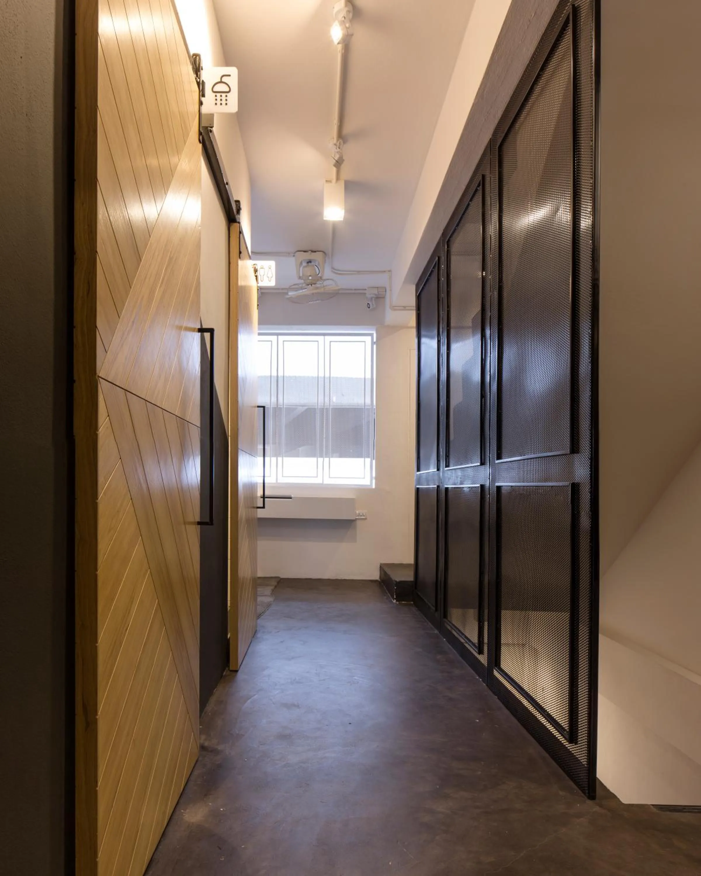 Area and facilities in Bed One Block Hostel