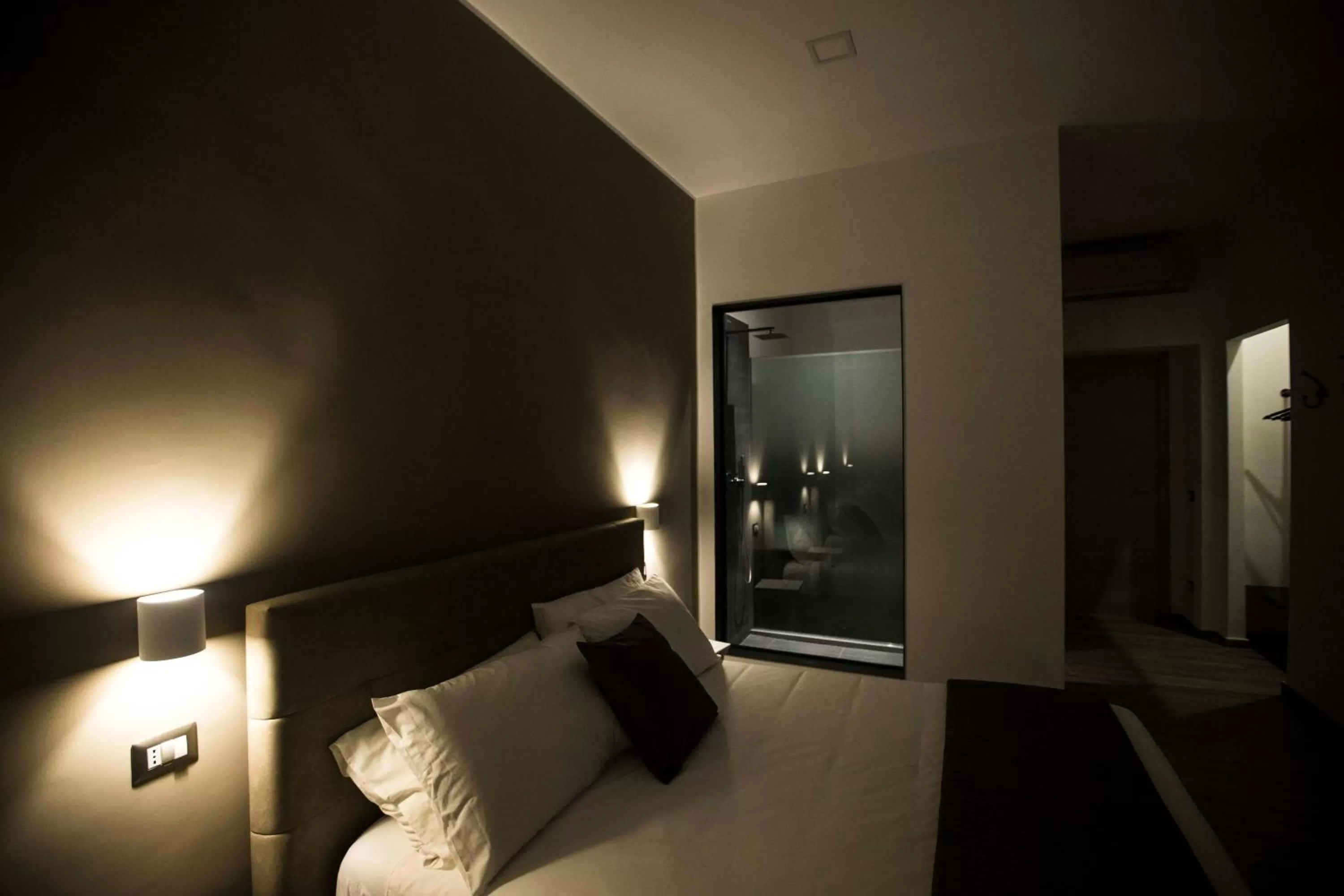 Bed in GB Central Station Napoli