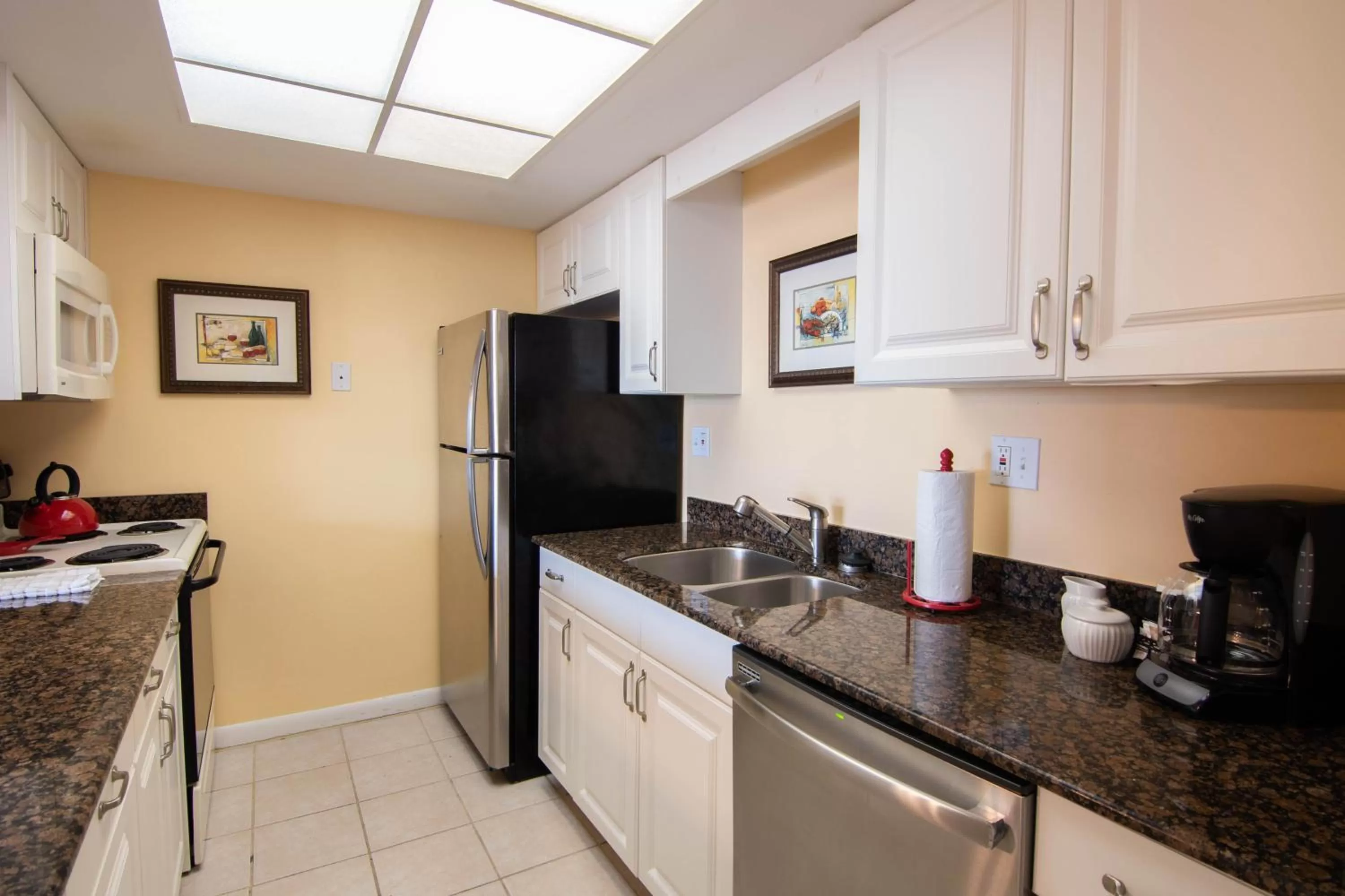 Kitchen/Kitchenette in Palm Beach Waterfront Condos - Full Kitchens!