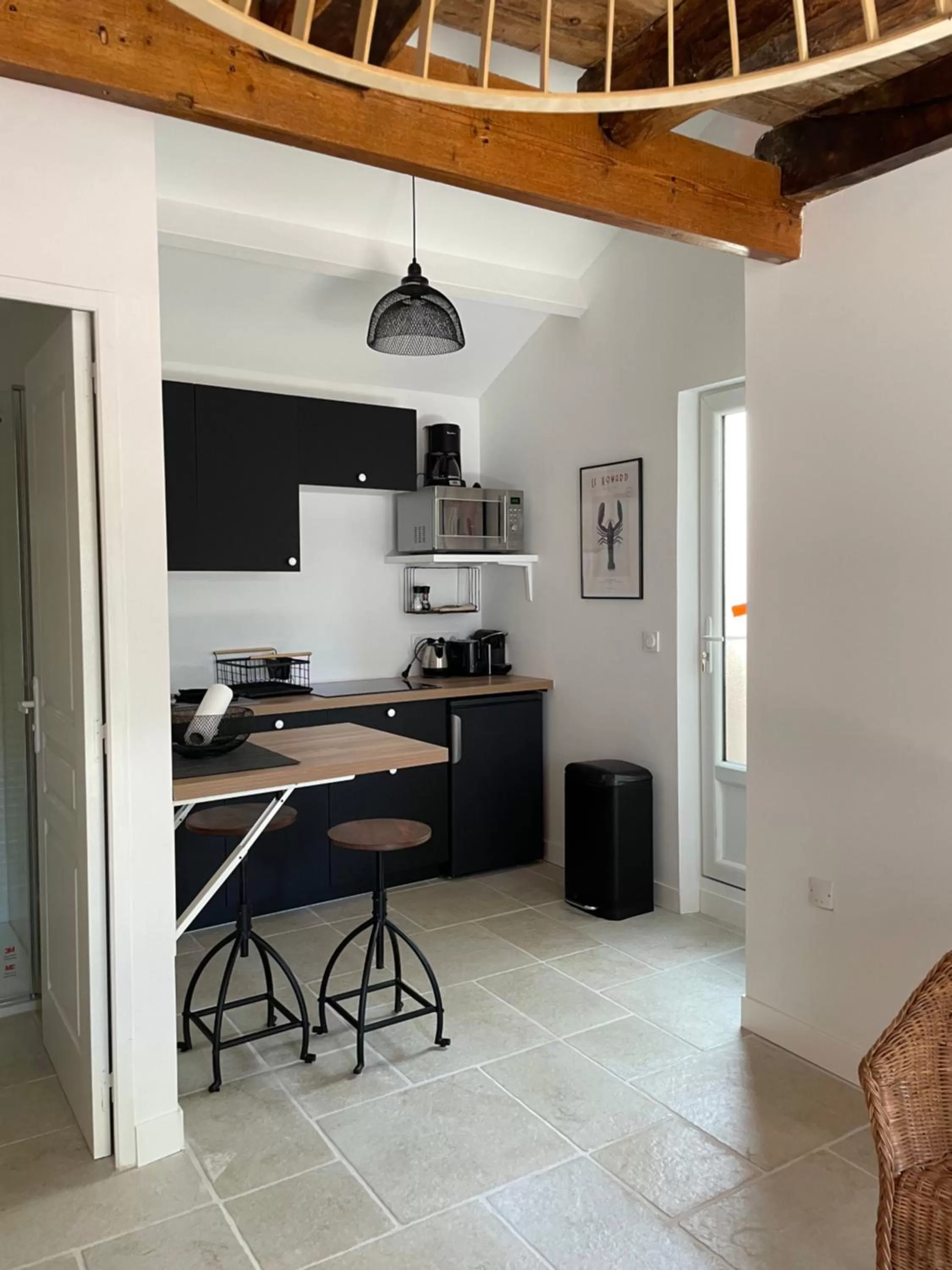 Kitchen or kitchenette, Kitchen/Kitchenette in LA MEFFRAIS 1741