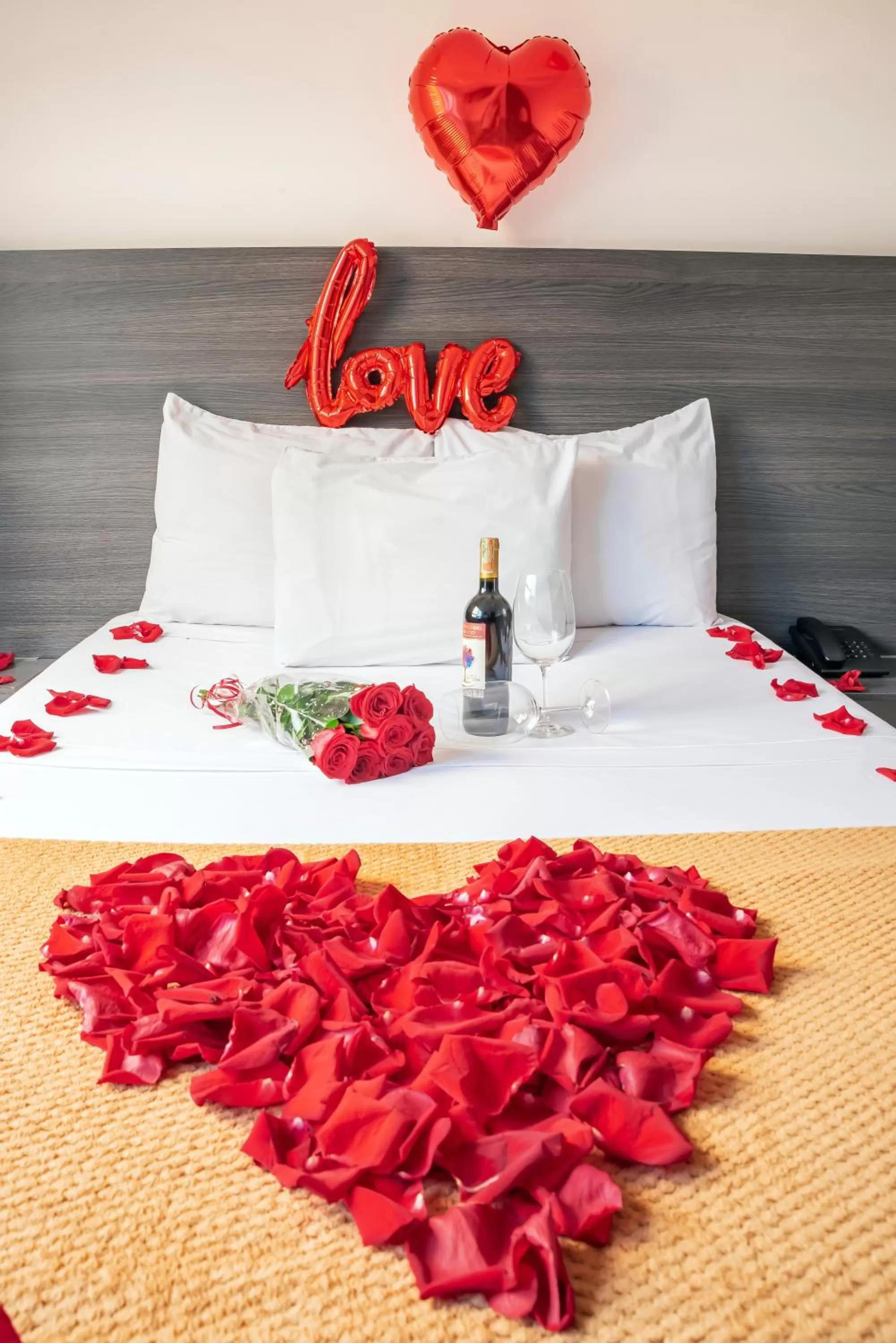 Decorative detail, Bed in Hotel Express 53