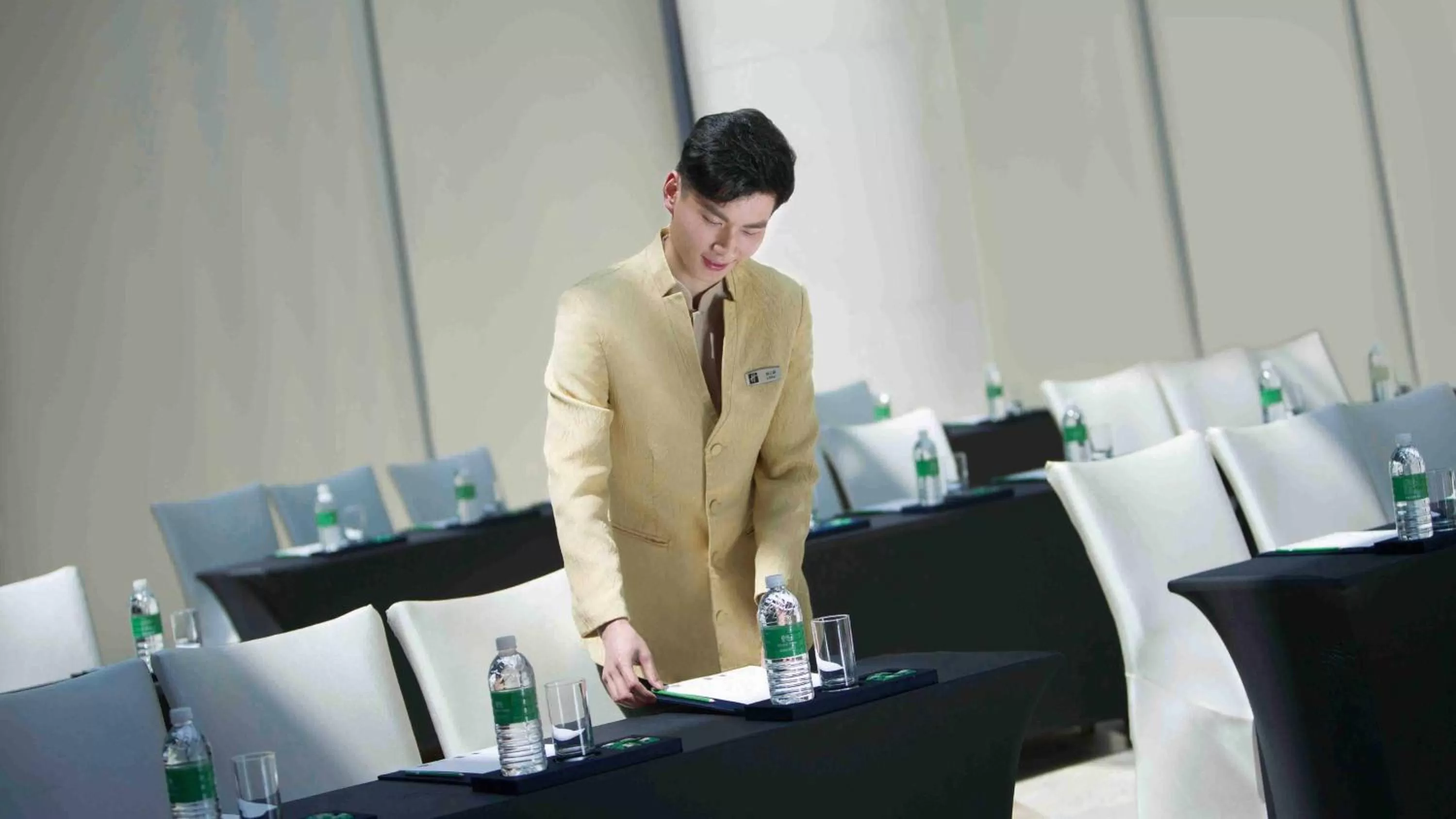 Meeting/conference room in Holiday Inn Nanchang Riverside by IHG