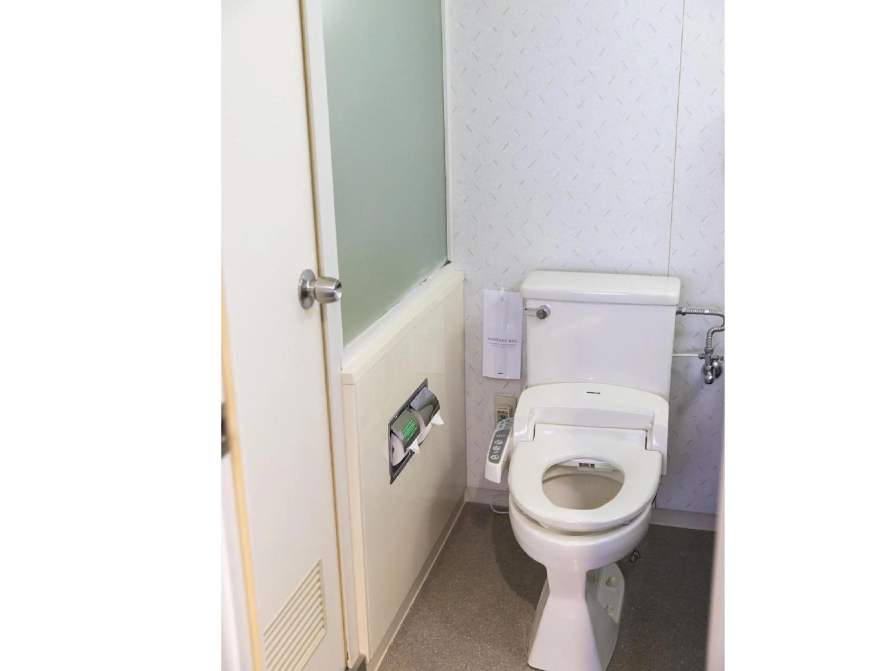 Toilet in Ariston Hotel Kobe