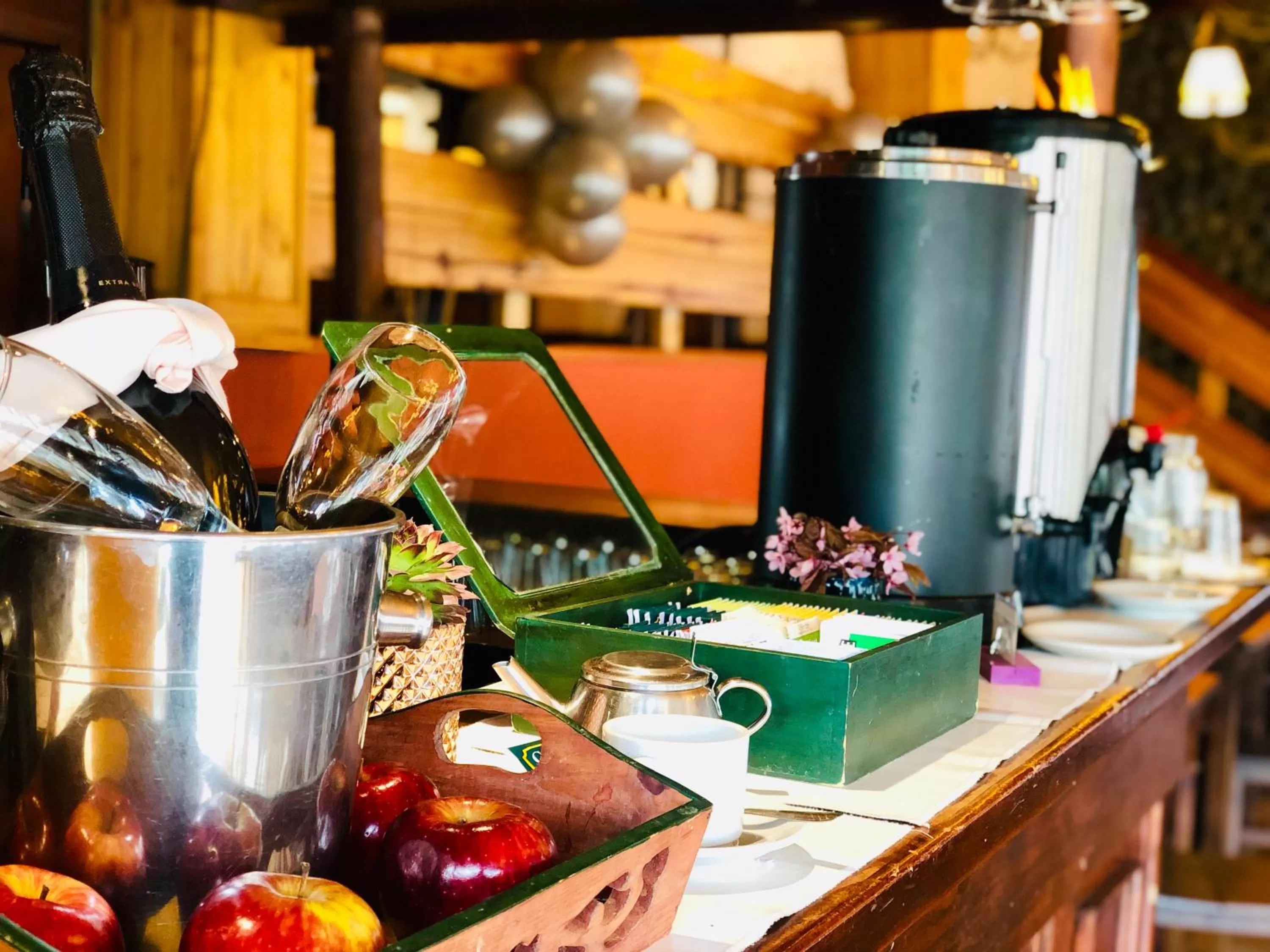 Coffee/tea facilities in Kalken Hotel by MH