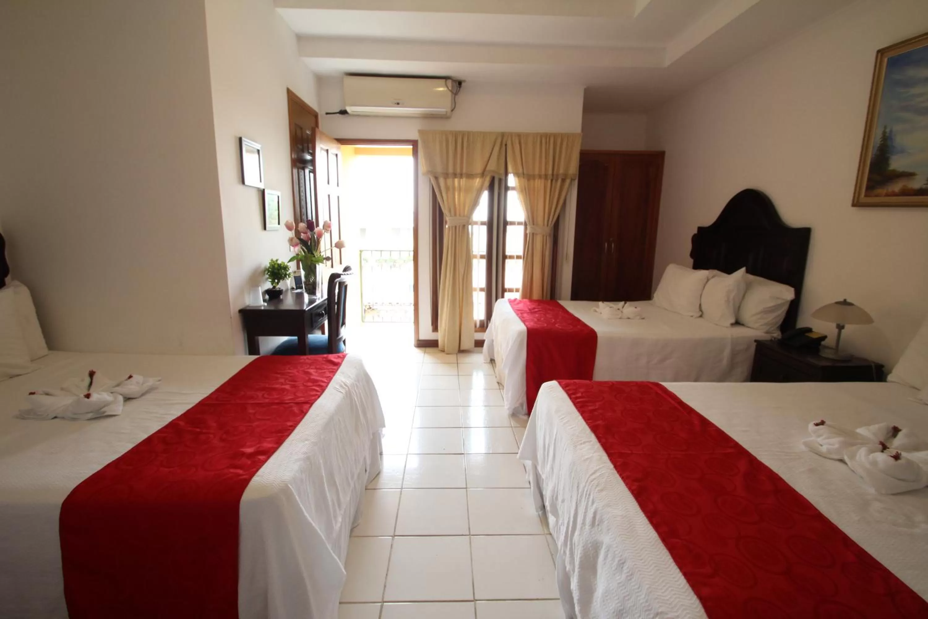 Photo of the whole room, Bed in Hotel Los Pinos