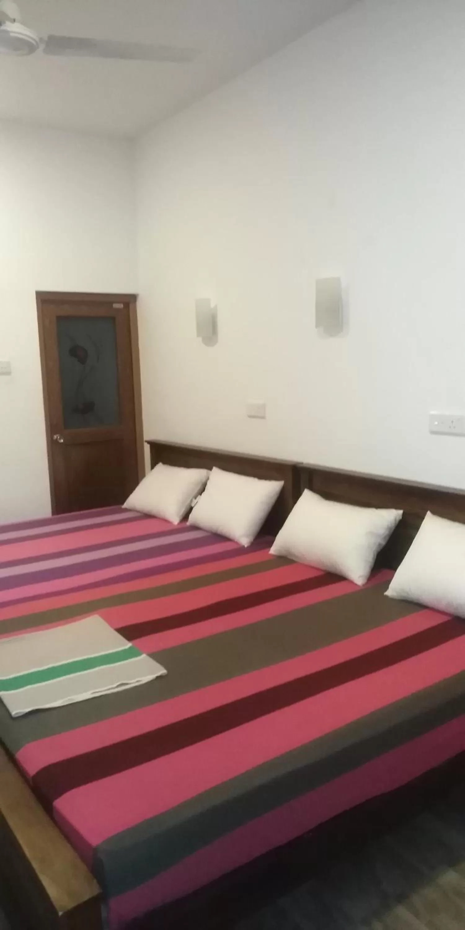 Bed in Pearl Resort Mirissa