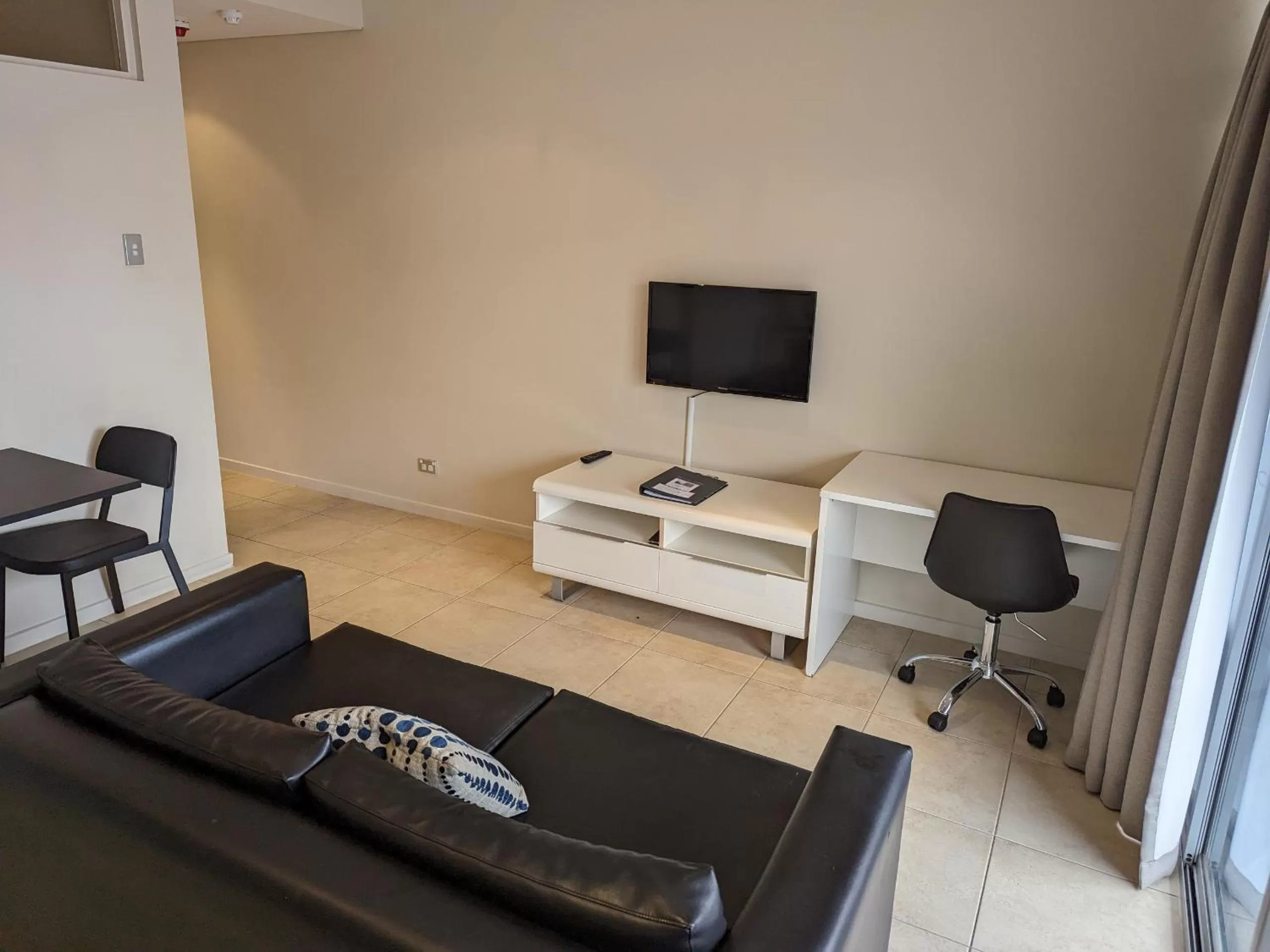 Living room in Mawson Lakes Hotel