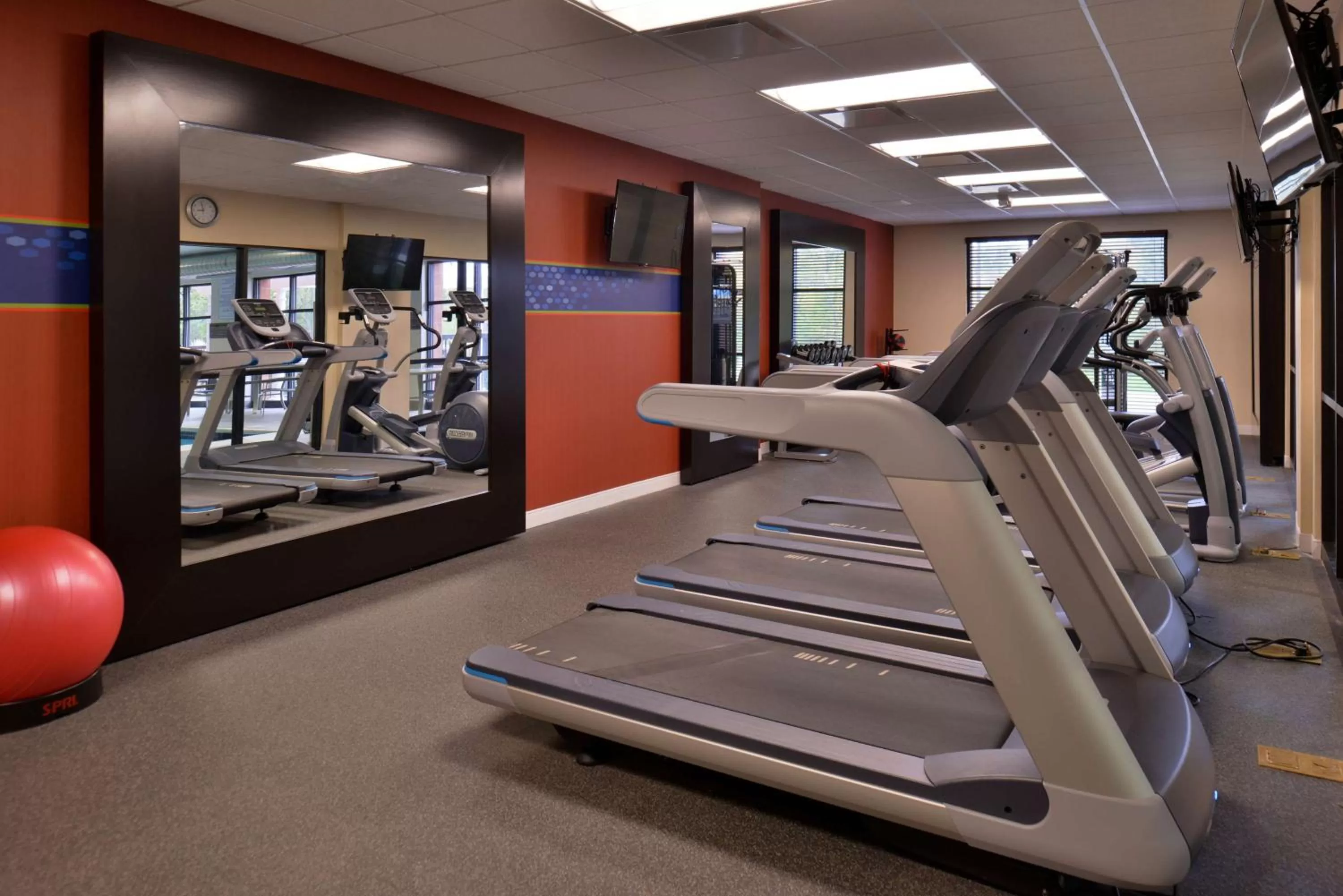 Fitness centre/facilities in Hampton Inn & Suites Ann Arbor West