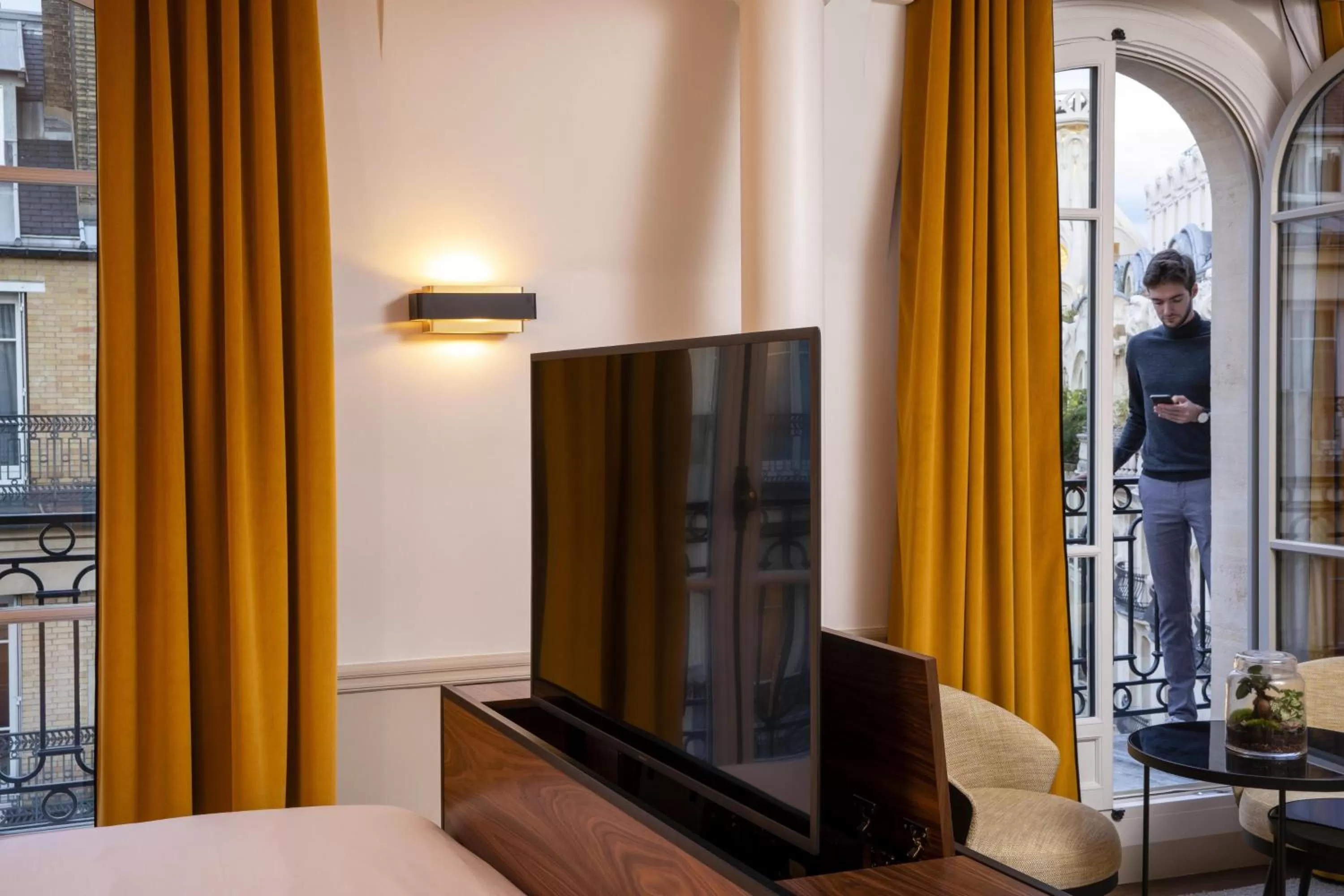 TV and multimedia in Victoria Palace Hotel