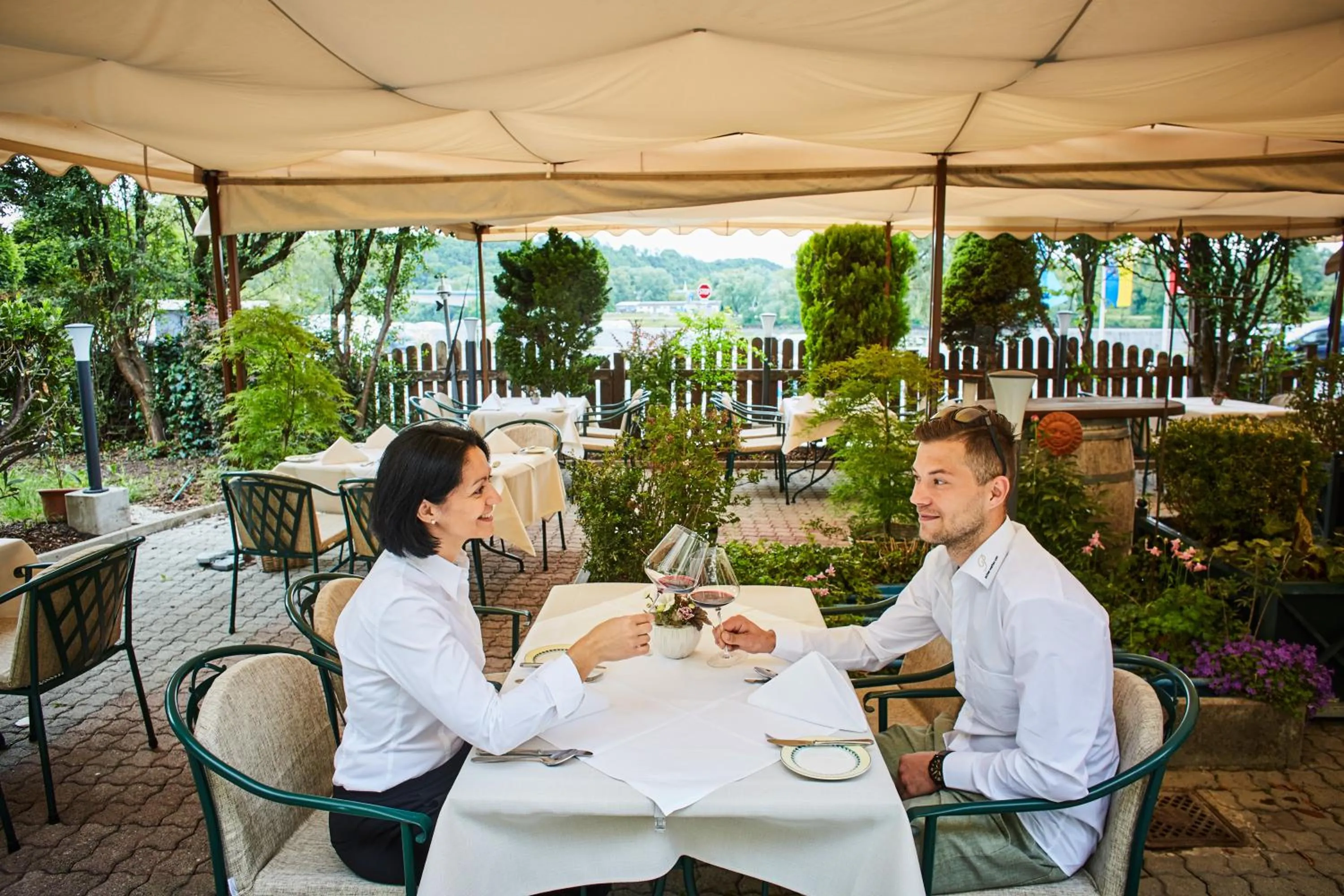 Restaurant/places to eat in Hotel Donauhof