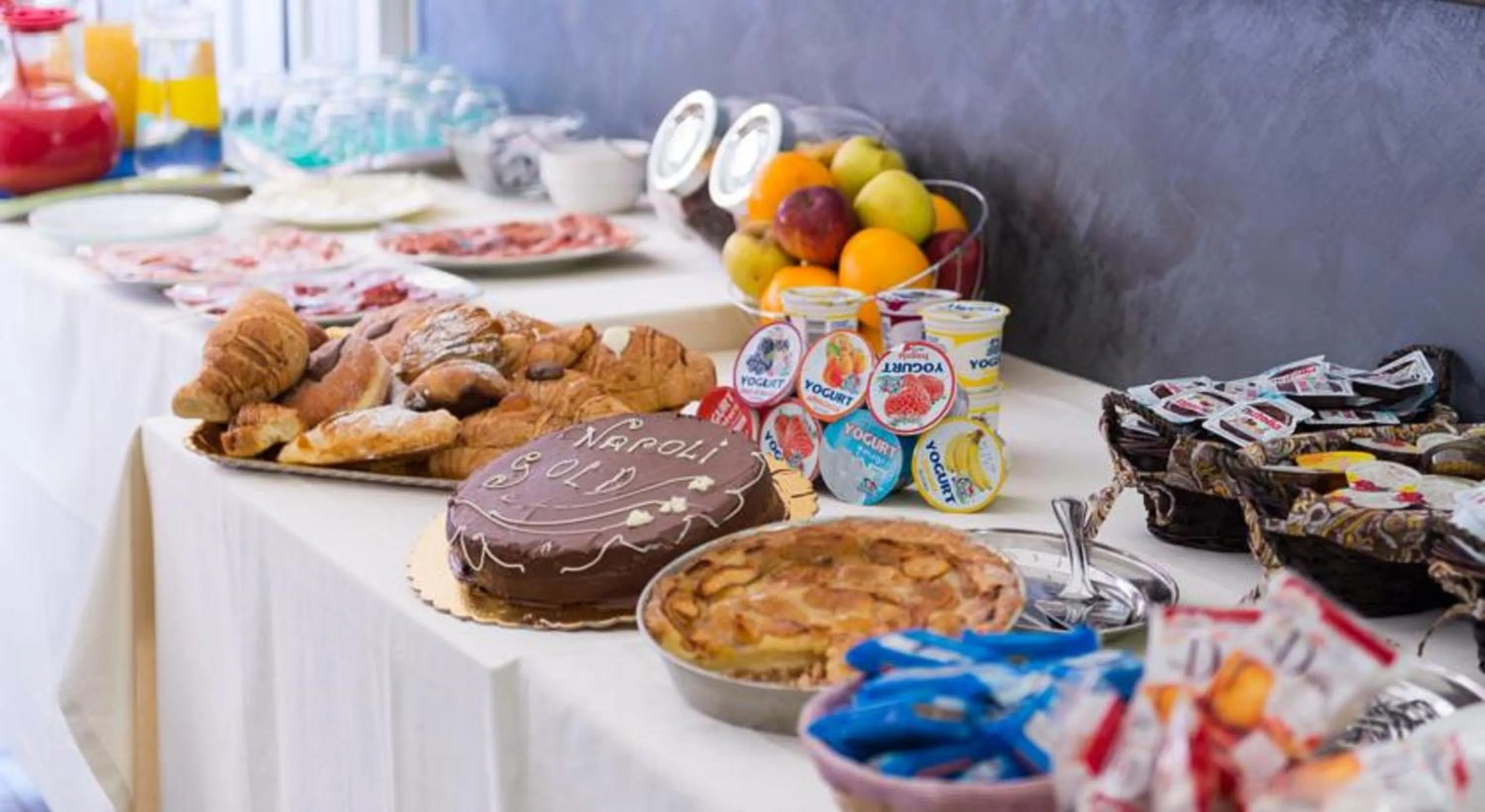 Restaurant/places to eat, Food in Hotel Garibaldi