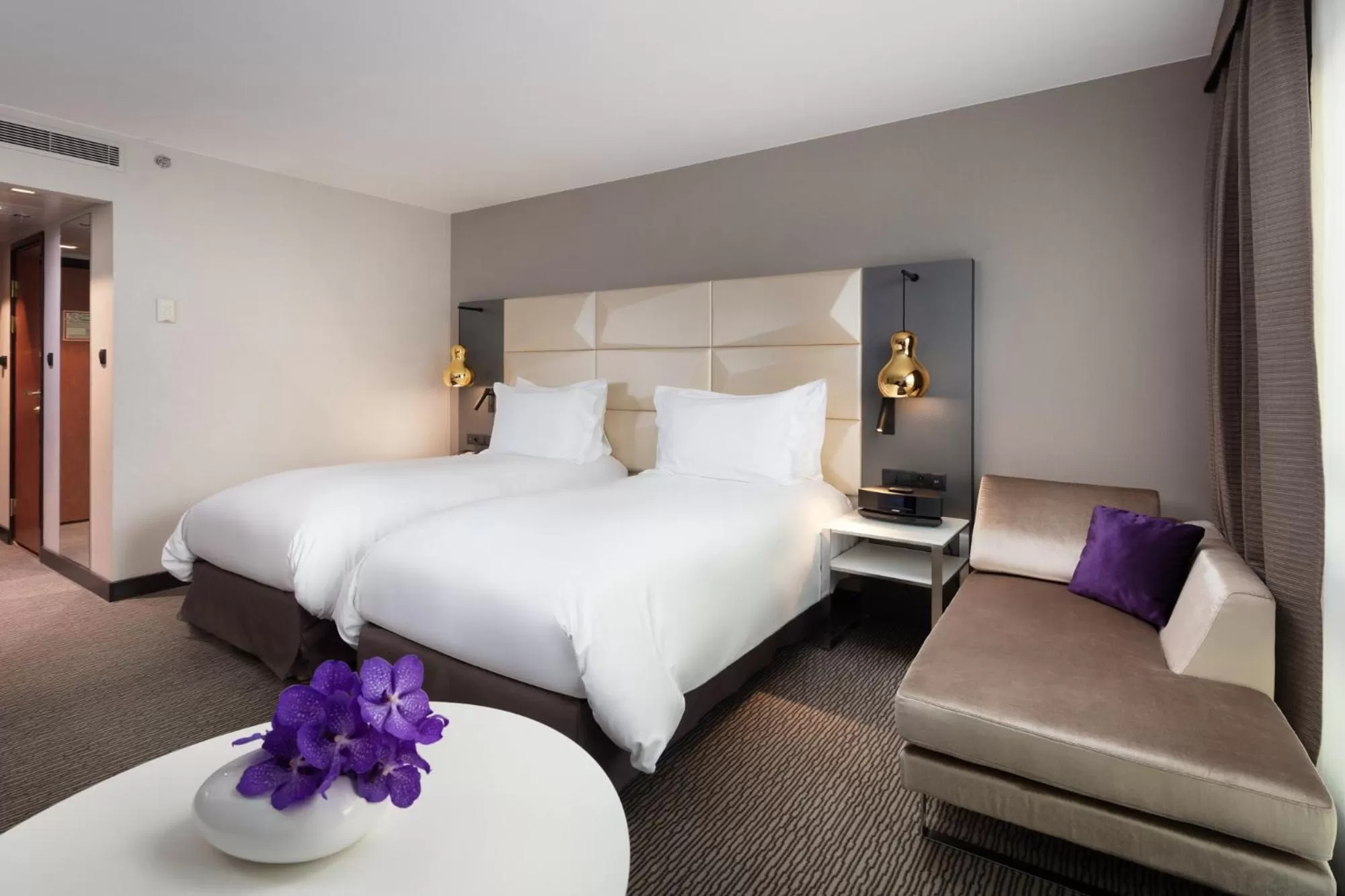 Bed in Sofitel Warsaw Victoria