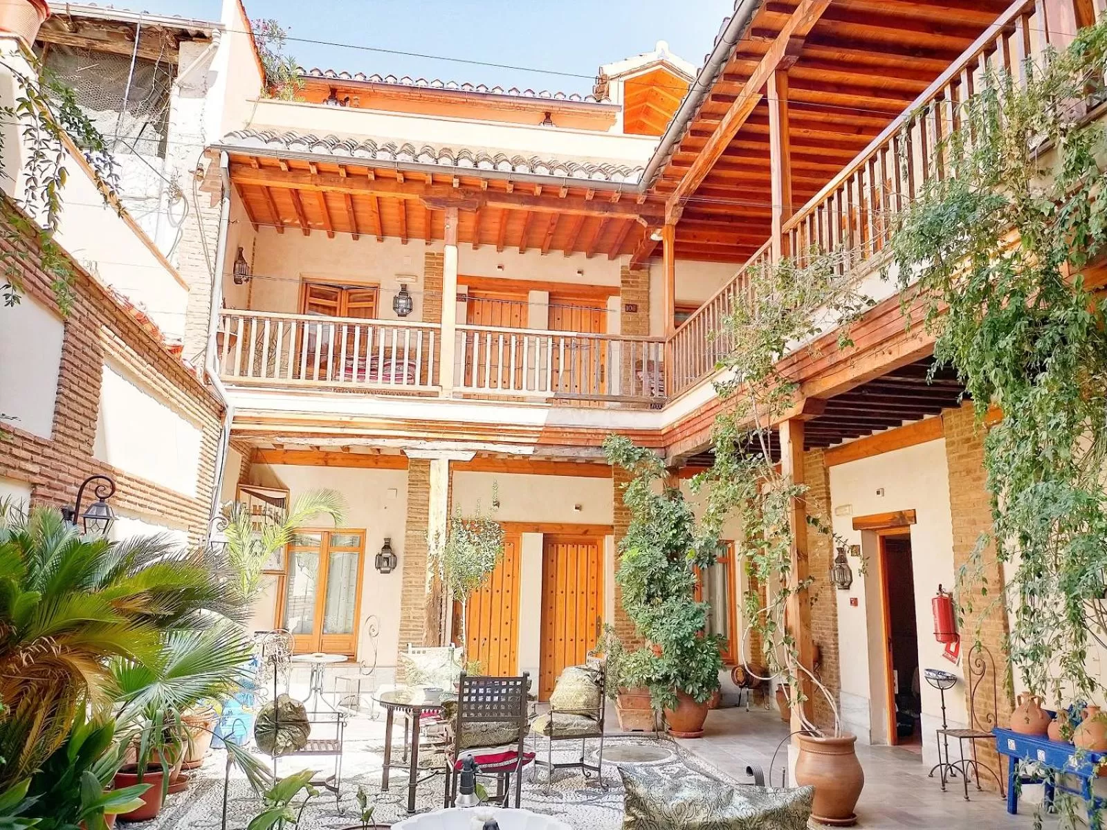 Patio in Abadía Hotel