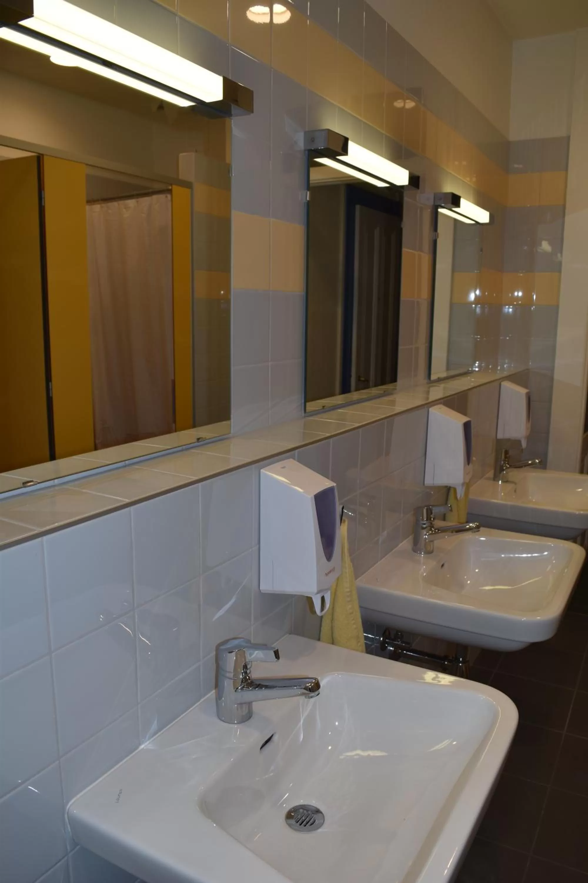 Bathroom in Pension Bienvenue (Women only)