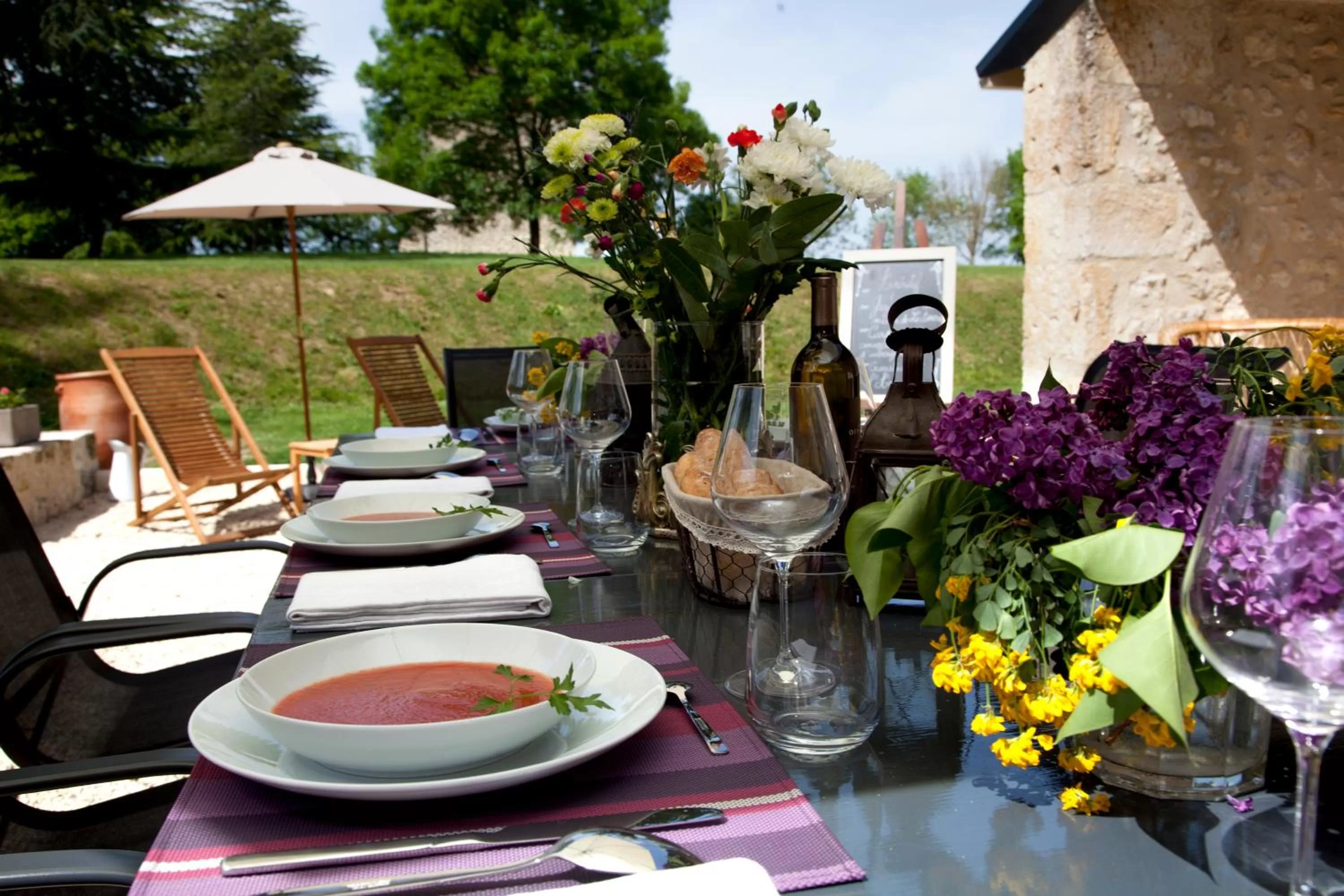Dinner in Maison d'hôtes de Charme Les Bruhasses