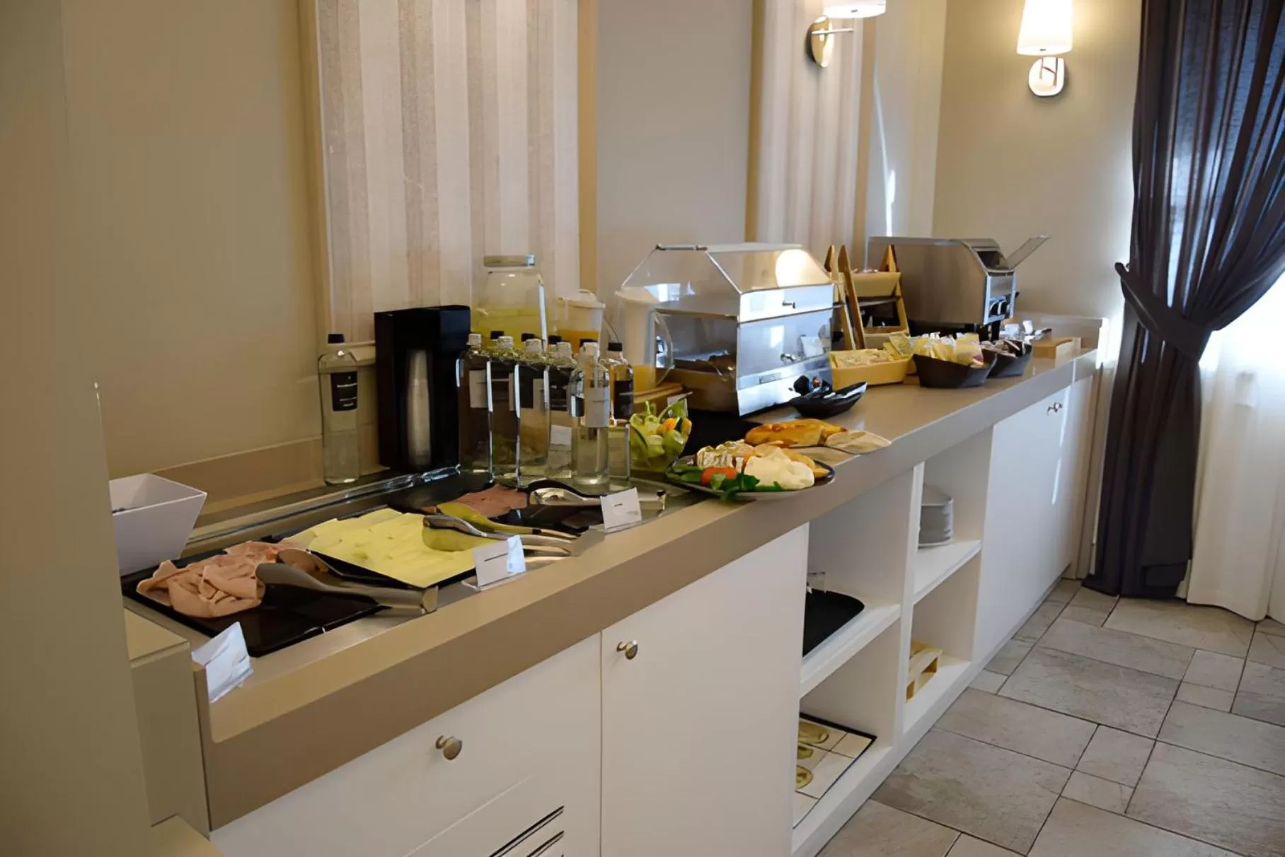 Buffet breakfast in Hotel Parco delle Querce