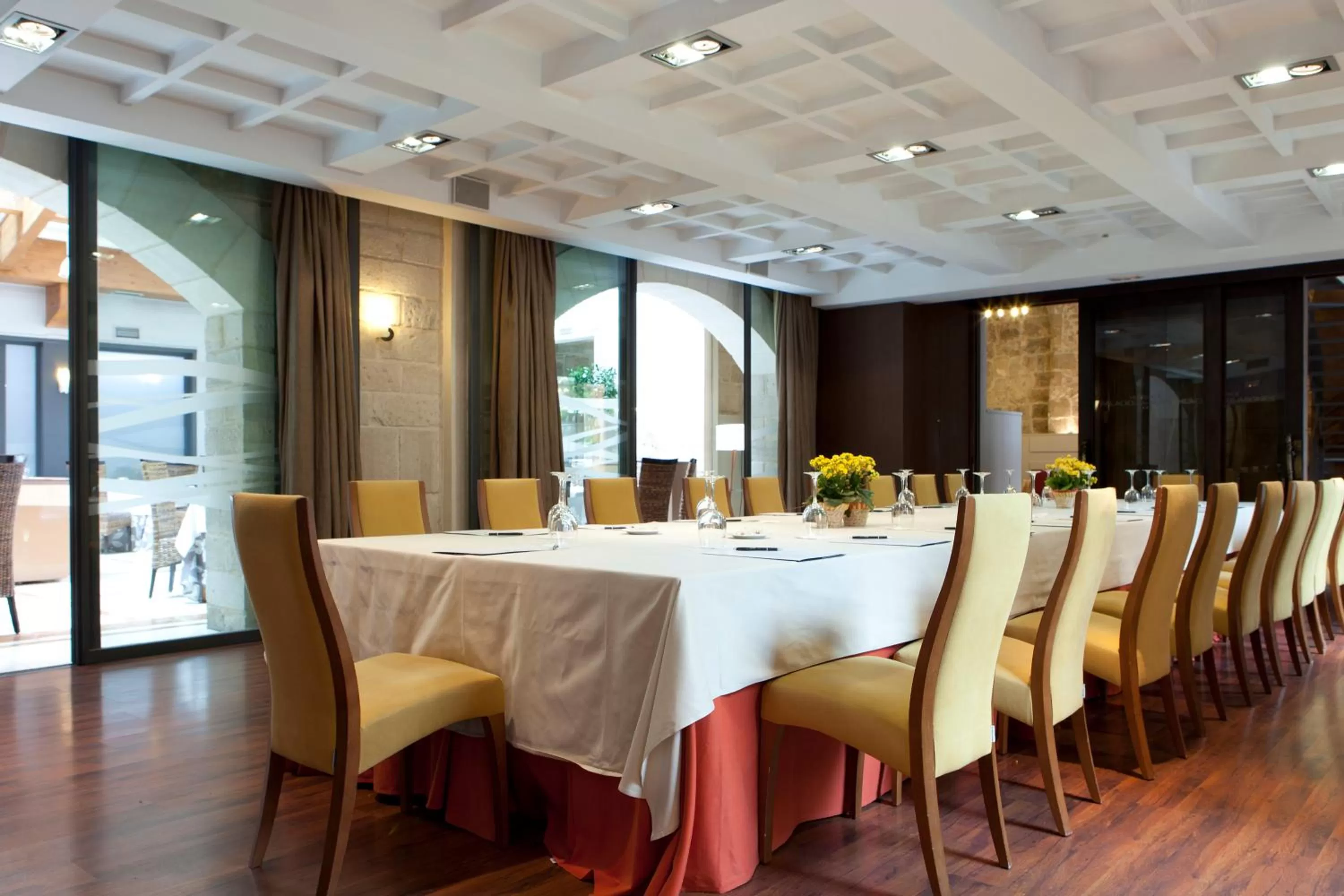 Business facilities in RICE Palacio de los Blasones