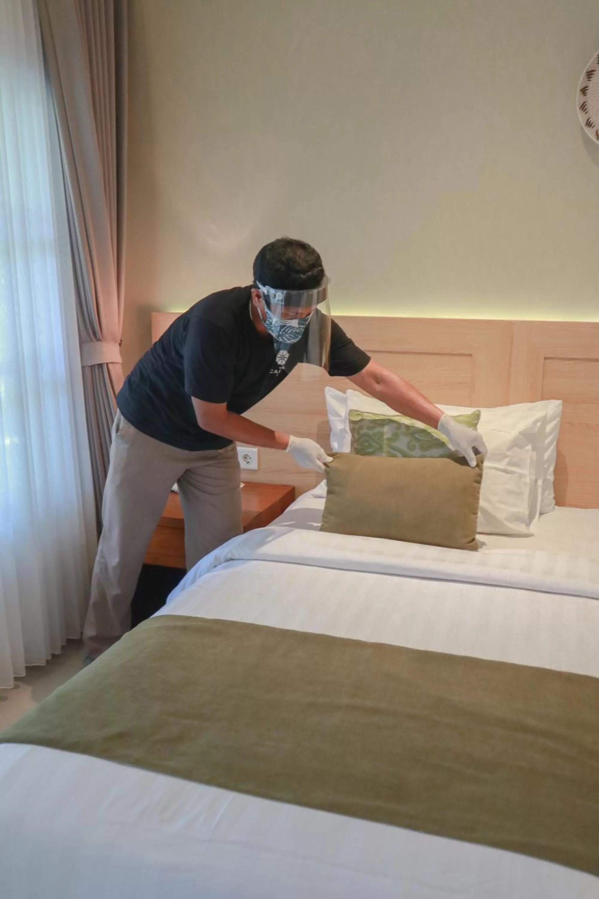 Staff, Bed in The Cakra Hotel