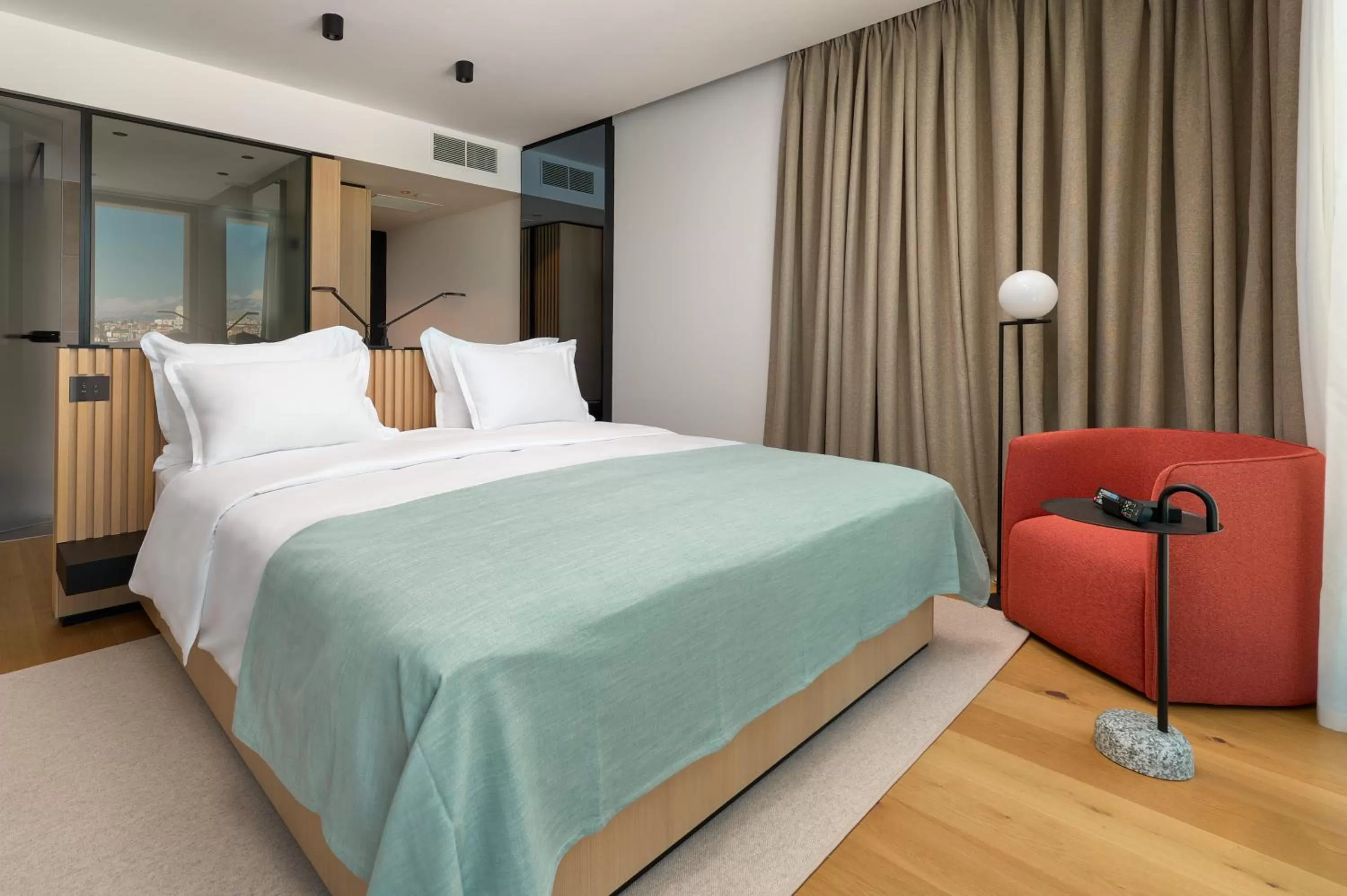 Bedroom, Bed in Hotel Ambasador