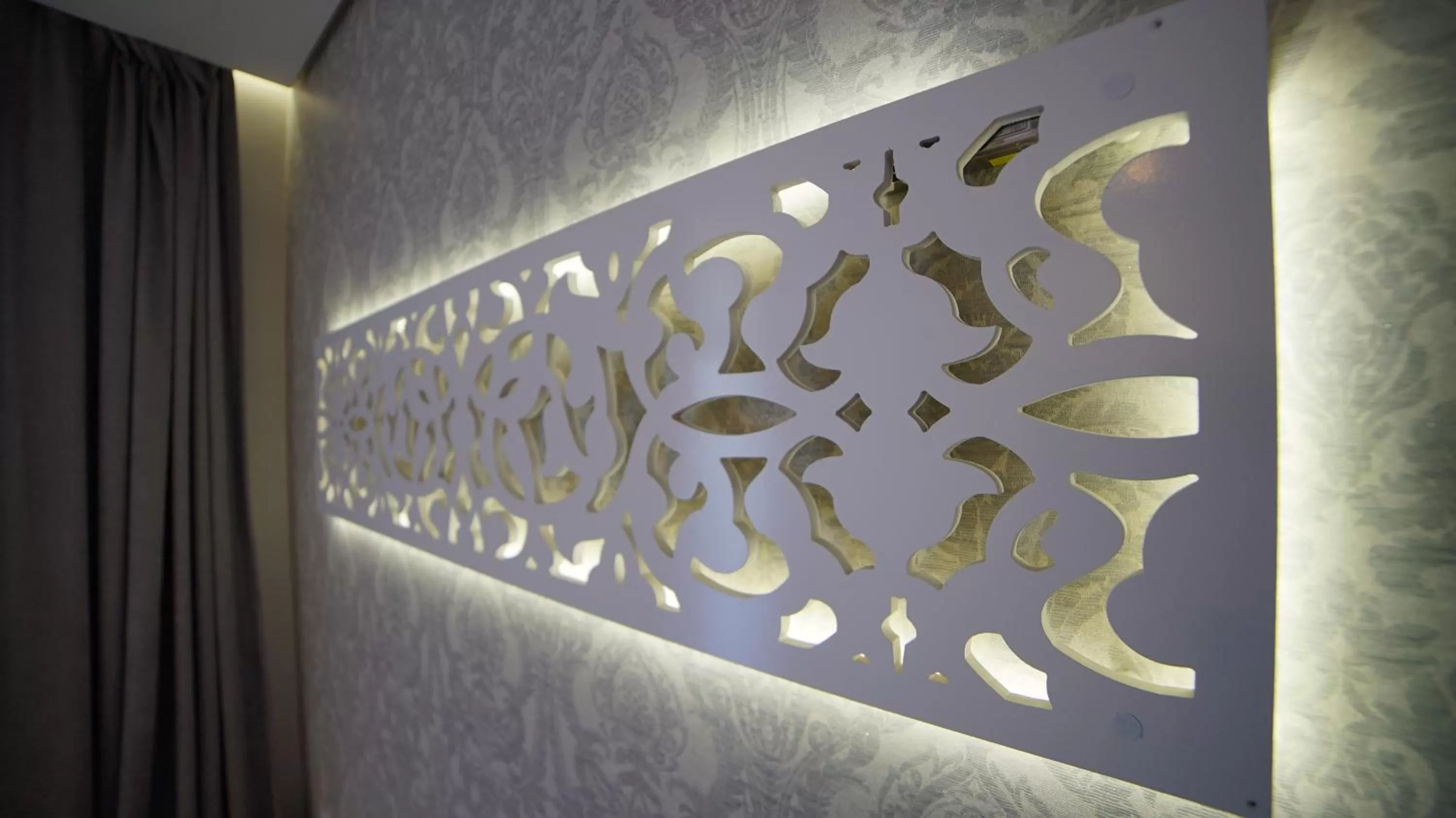 Decorative detail in National+