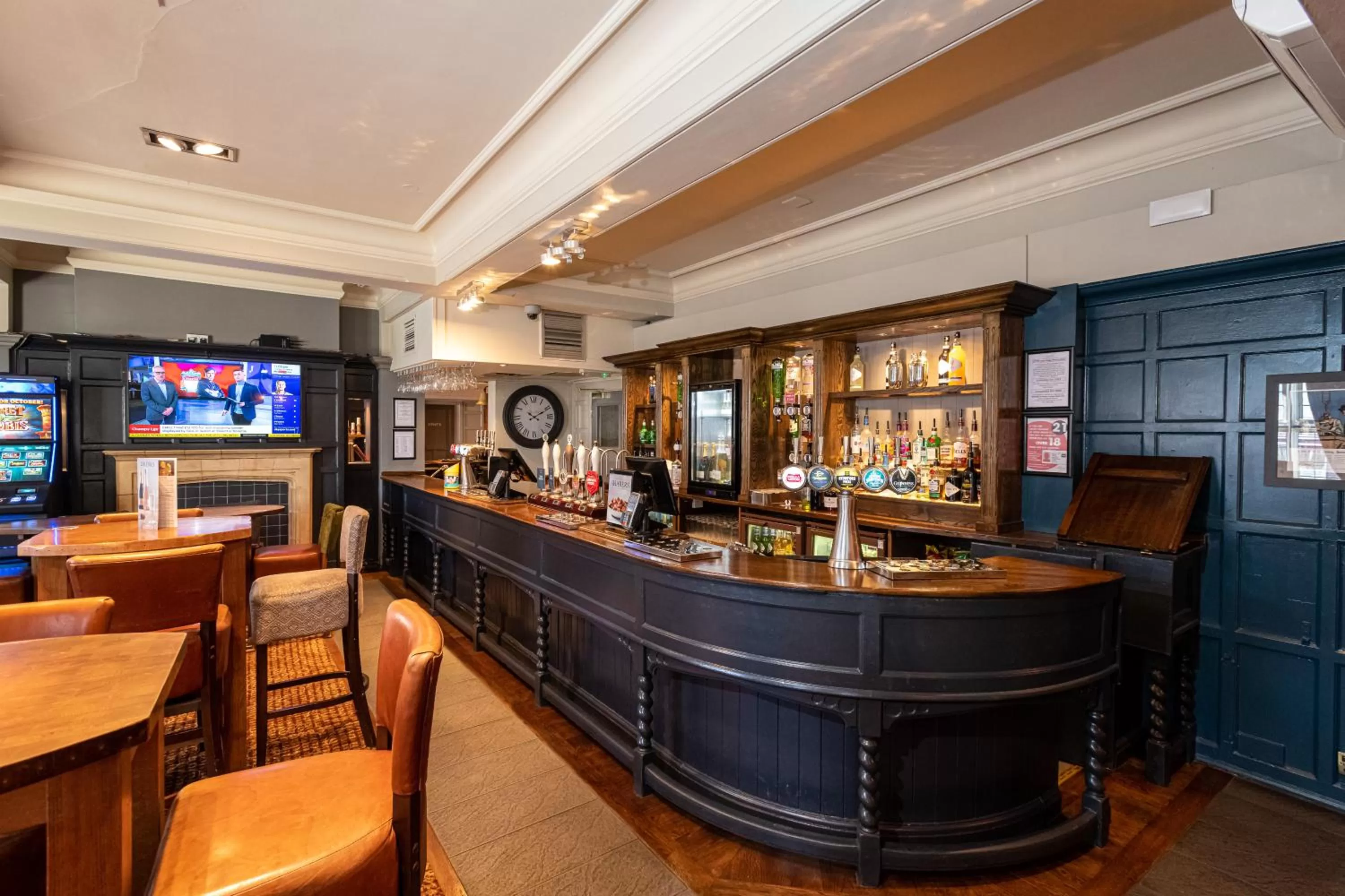 Restaurant/places to eat, Lounge/Bar in The Railway by Innkeeper's Collection