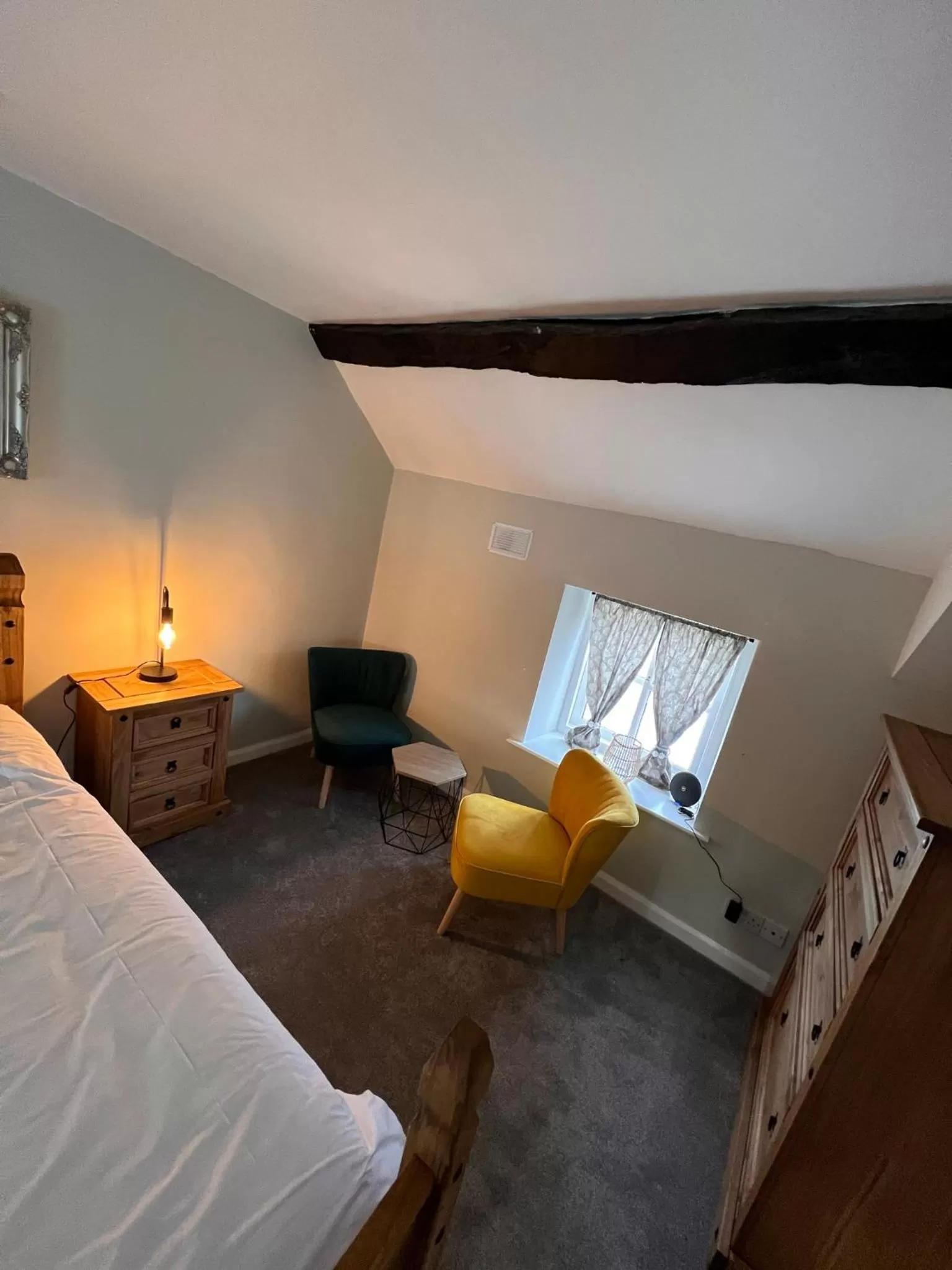 Seating area, Bed in La Fattoria