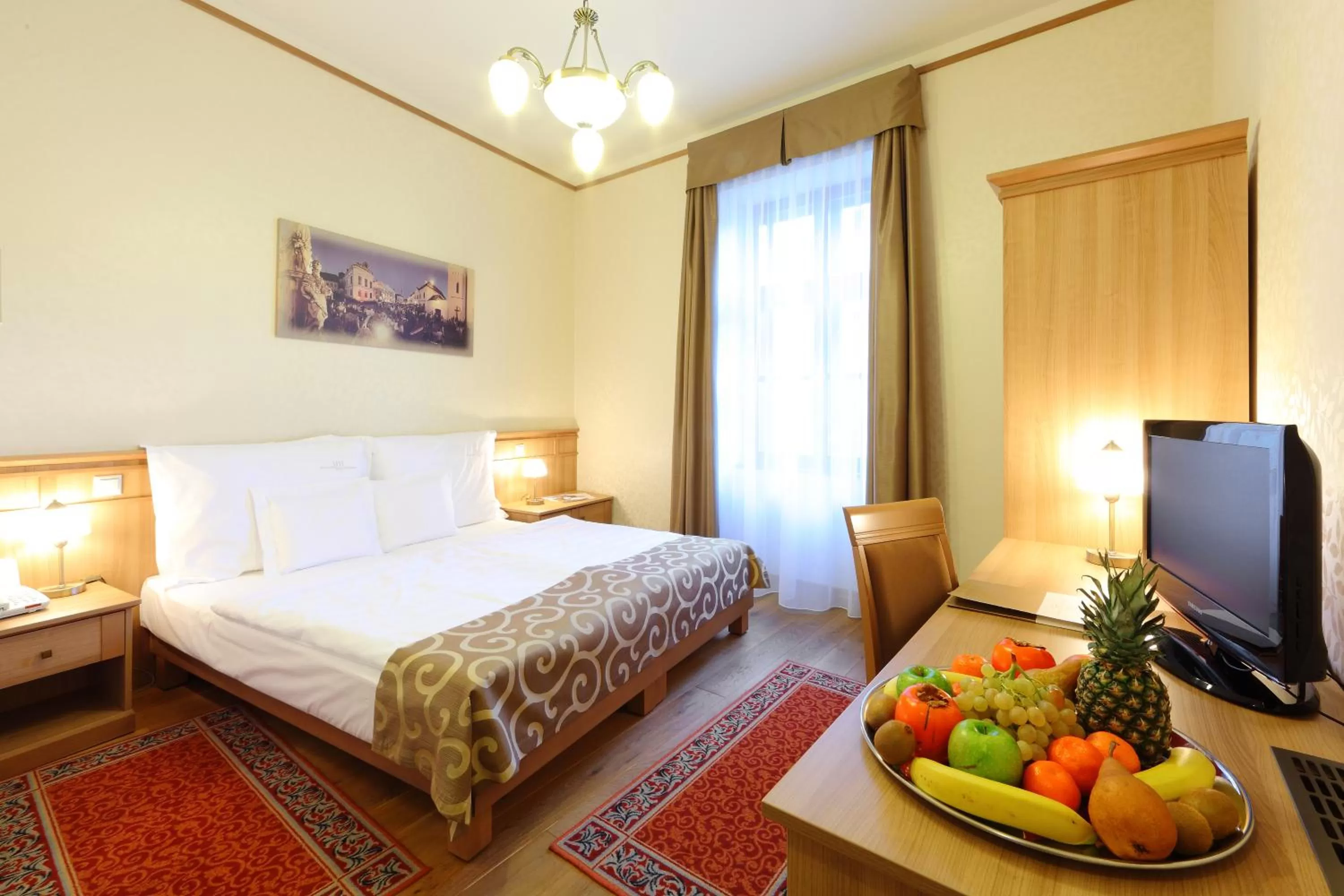 Photo of the whole room, Bed in Hotel Historia & Historante