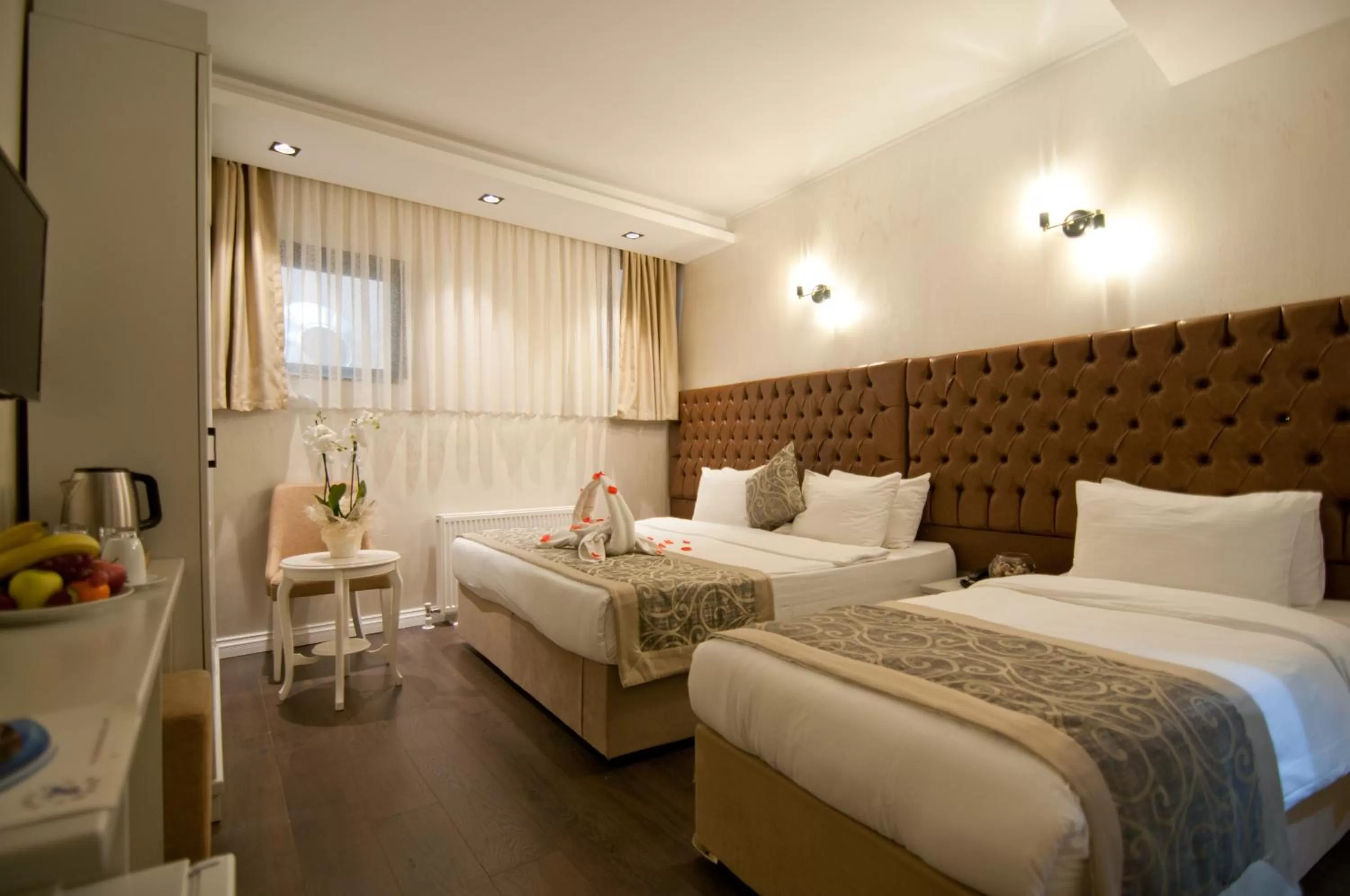 Photo of the whole room in Pruva Hotel